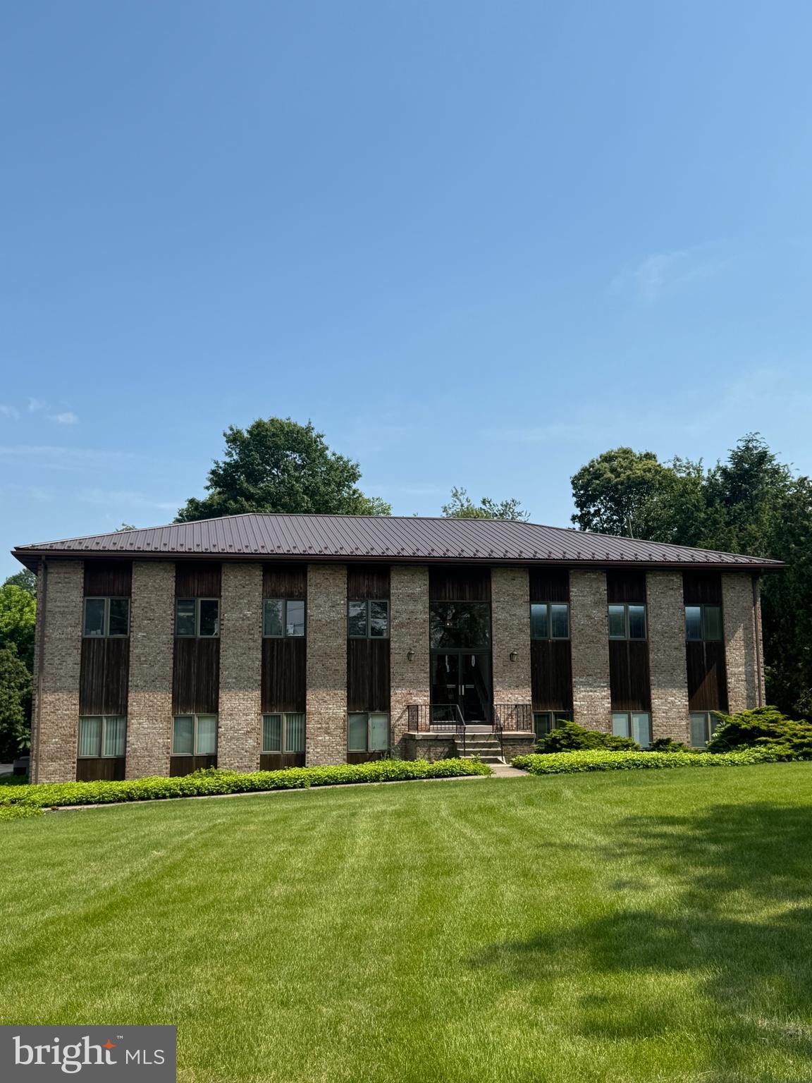 410 W STATE STREET