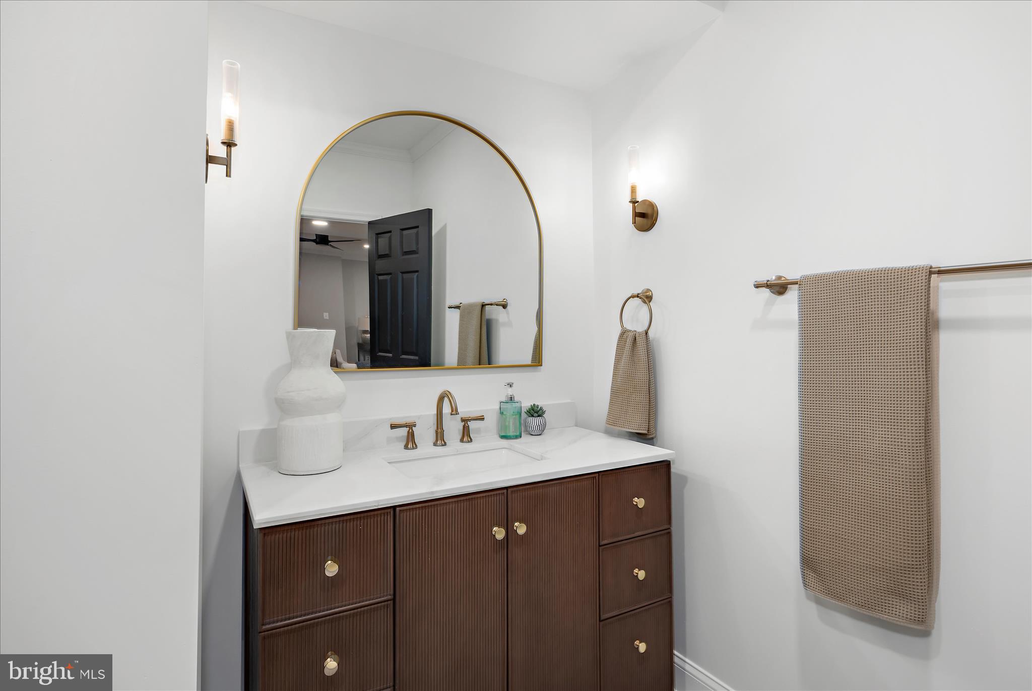 HARWOOD - Residential