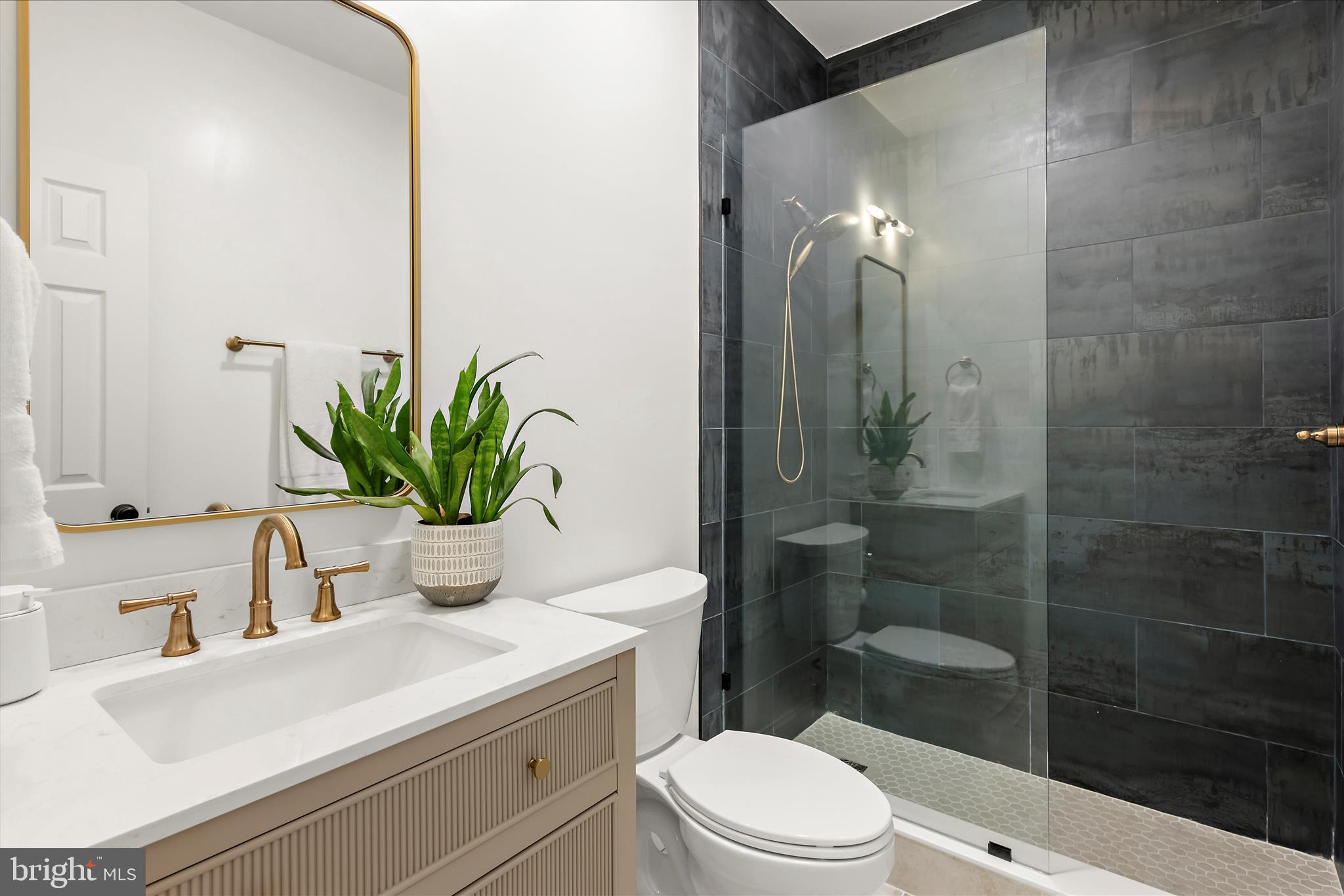 HARWOOD - Residential