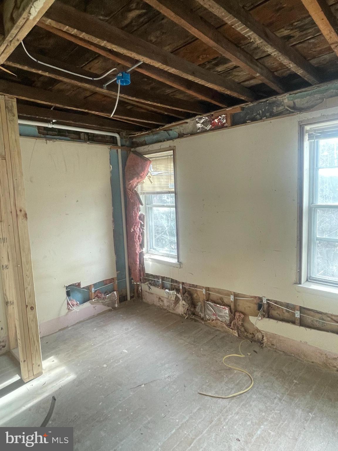 MILL HILL - Residential