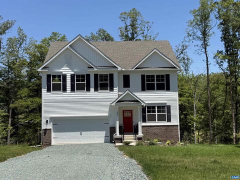 Homes For Sale - 155 Liberty Ln Ln<br/> KESWICK, VA 22947