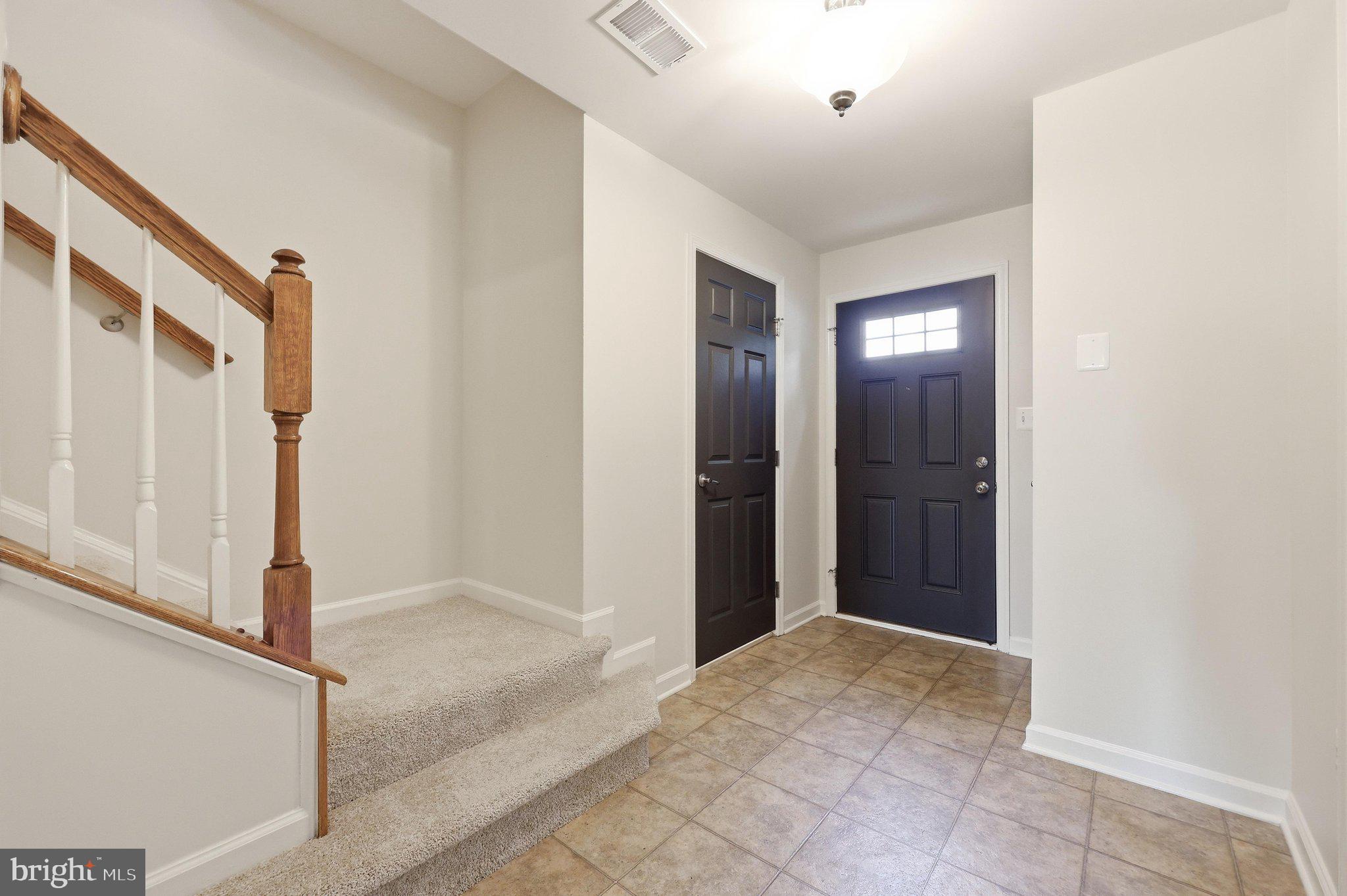 2075 SPRING RUN CIRCLE