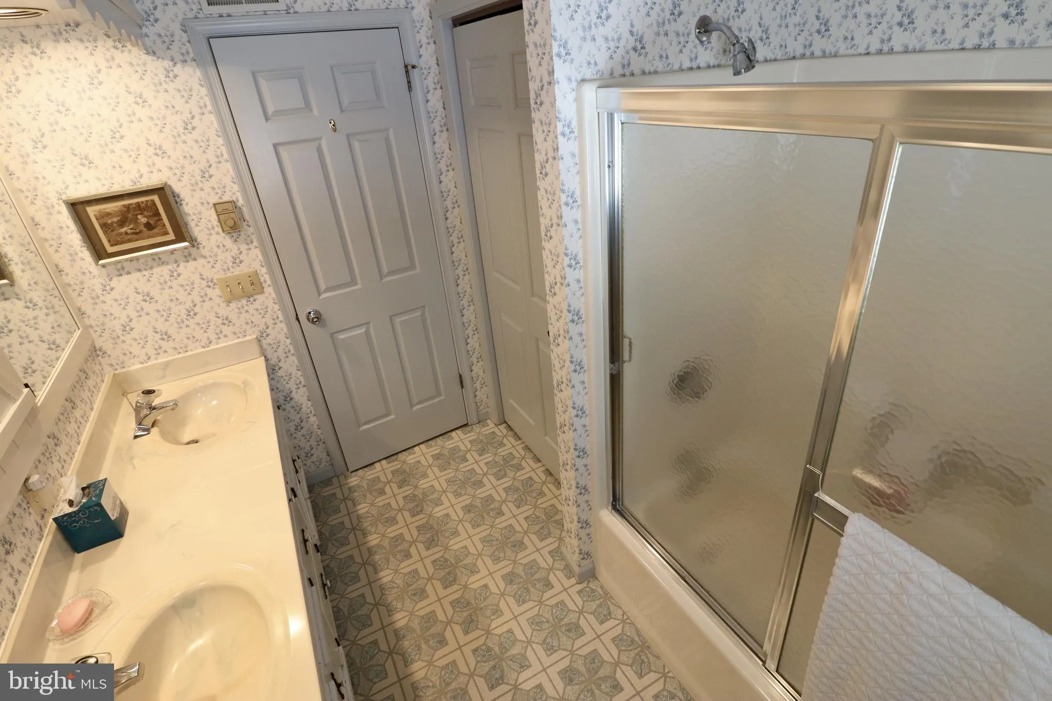 Lititz, Pennsylvania 17543, United States, 4 Bedrooms Bedrooms, ,2 BathroomsBathrooms,Residential,Pending,5152