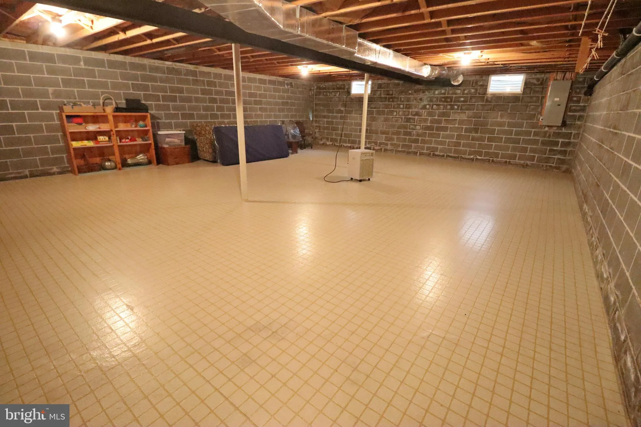 Lititz, Pennsylvania 17543, United States, 4 Bedrooms Bedrooms, ,2 BathroomsBathrooms,Residential,Pending,5152