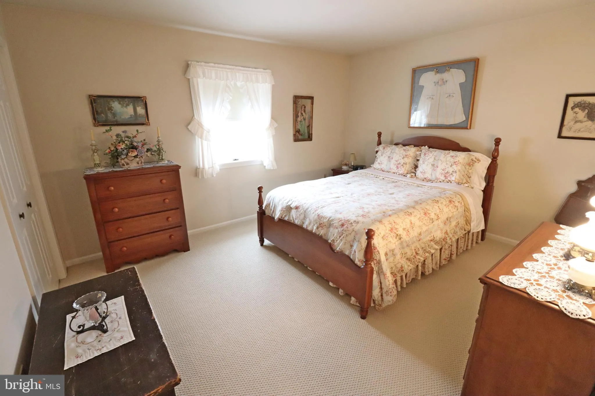 Lititz, Pennsylvania 17543, United States, 4 Bedrooms Bedrooms, ,2 BathroomsBathrooms,Residential,Pending,5152