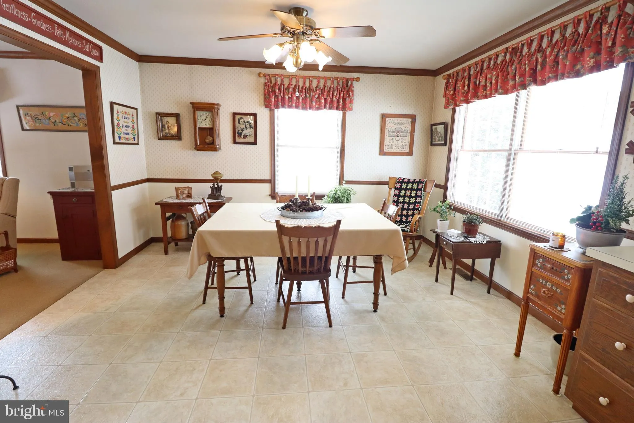 Lititz, Pennsylvania 17543, United States, 4 Bedrooms Bedrooms, ,2 BathroomsBathrooms,Residential,Pending,5152