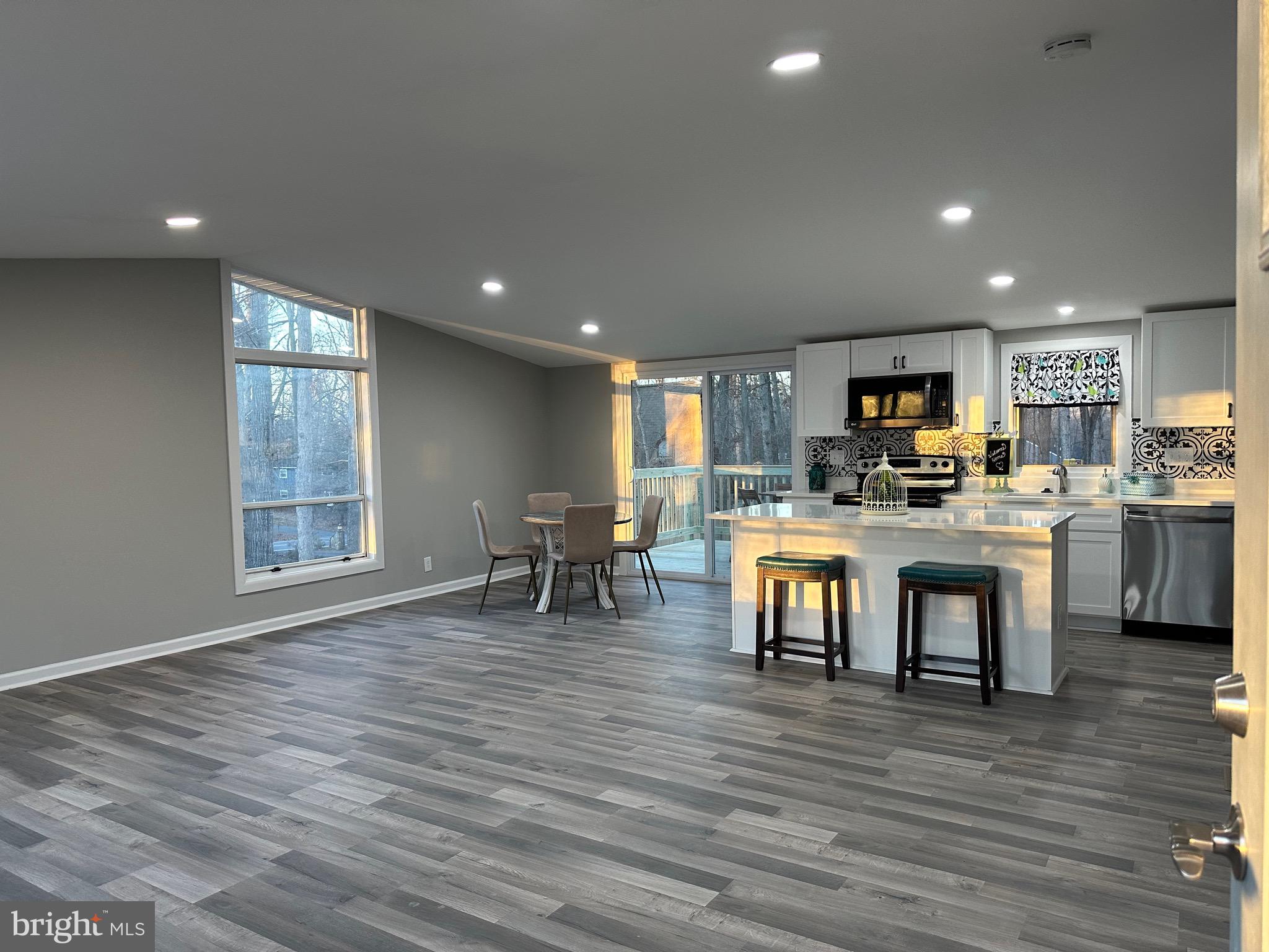 LAKE OF THE WOODS - Residential