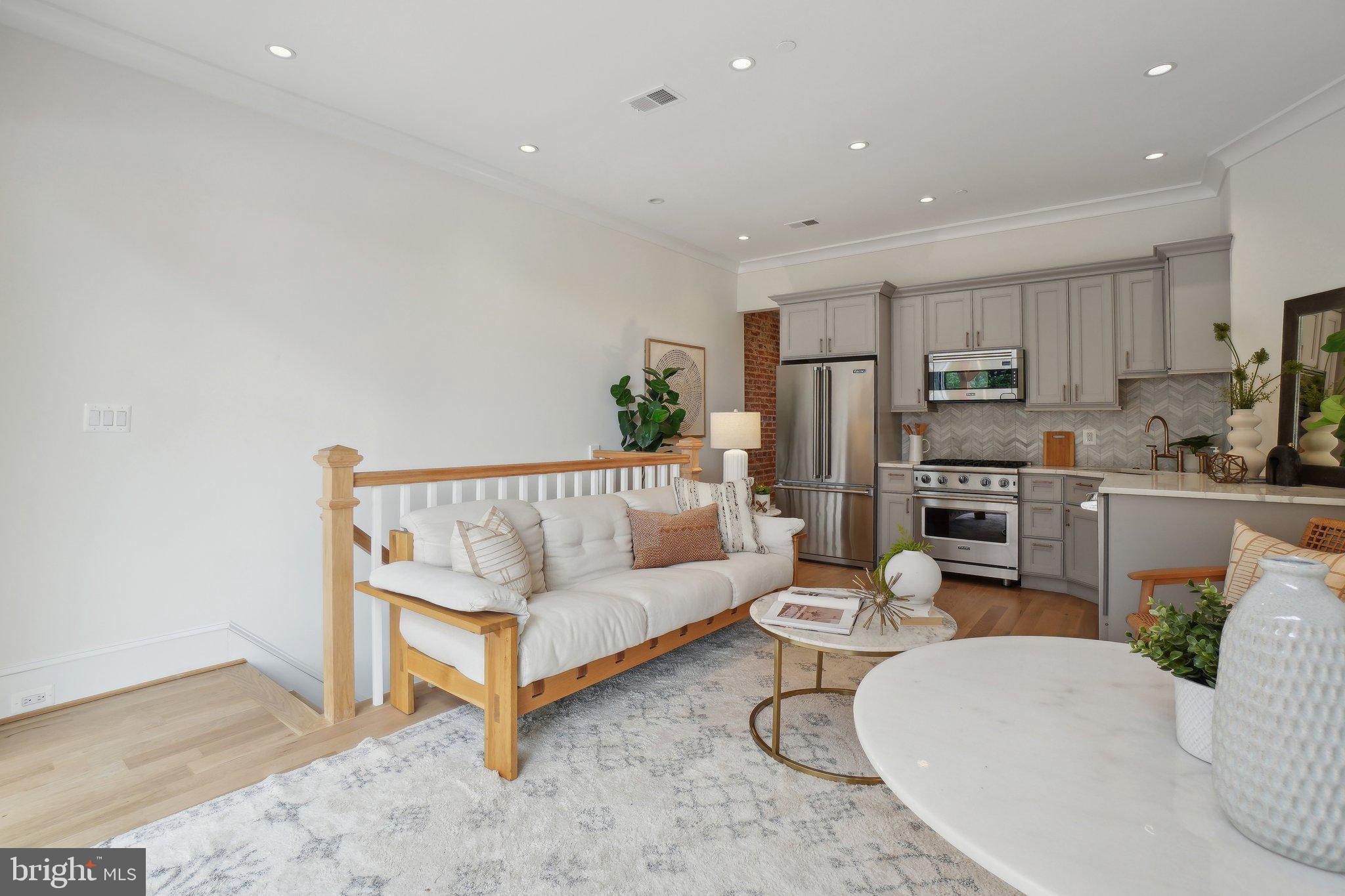408 M STREET NW 4