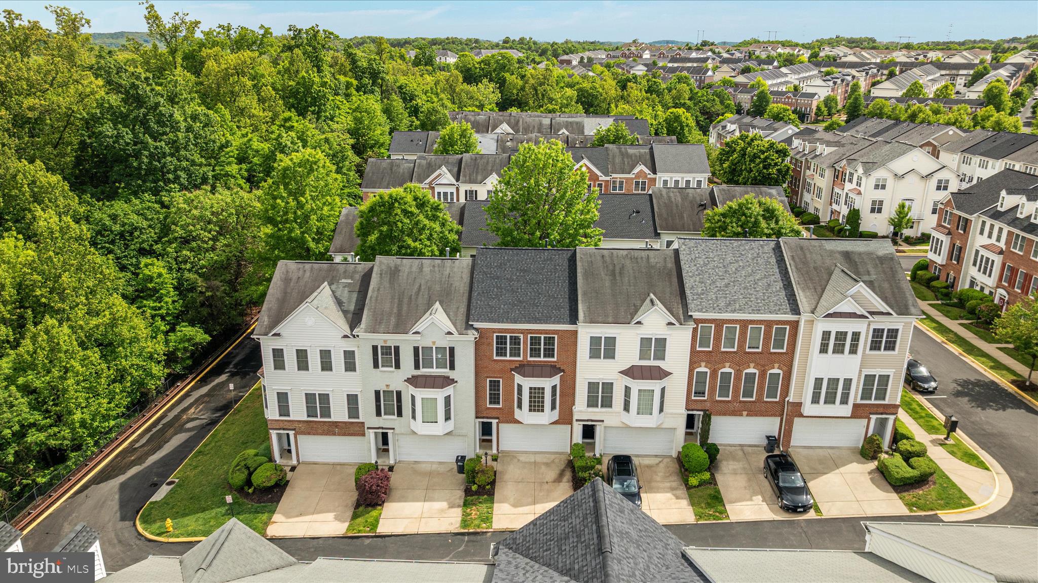 POTOMAC CLUB CONDOMINIUMS - Residential