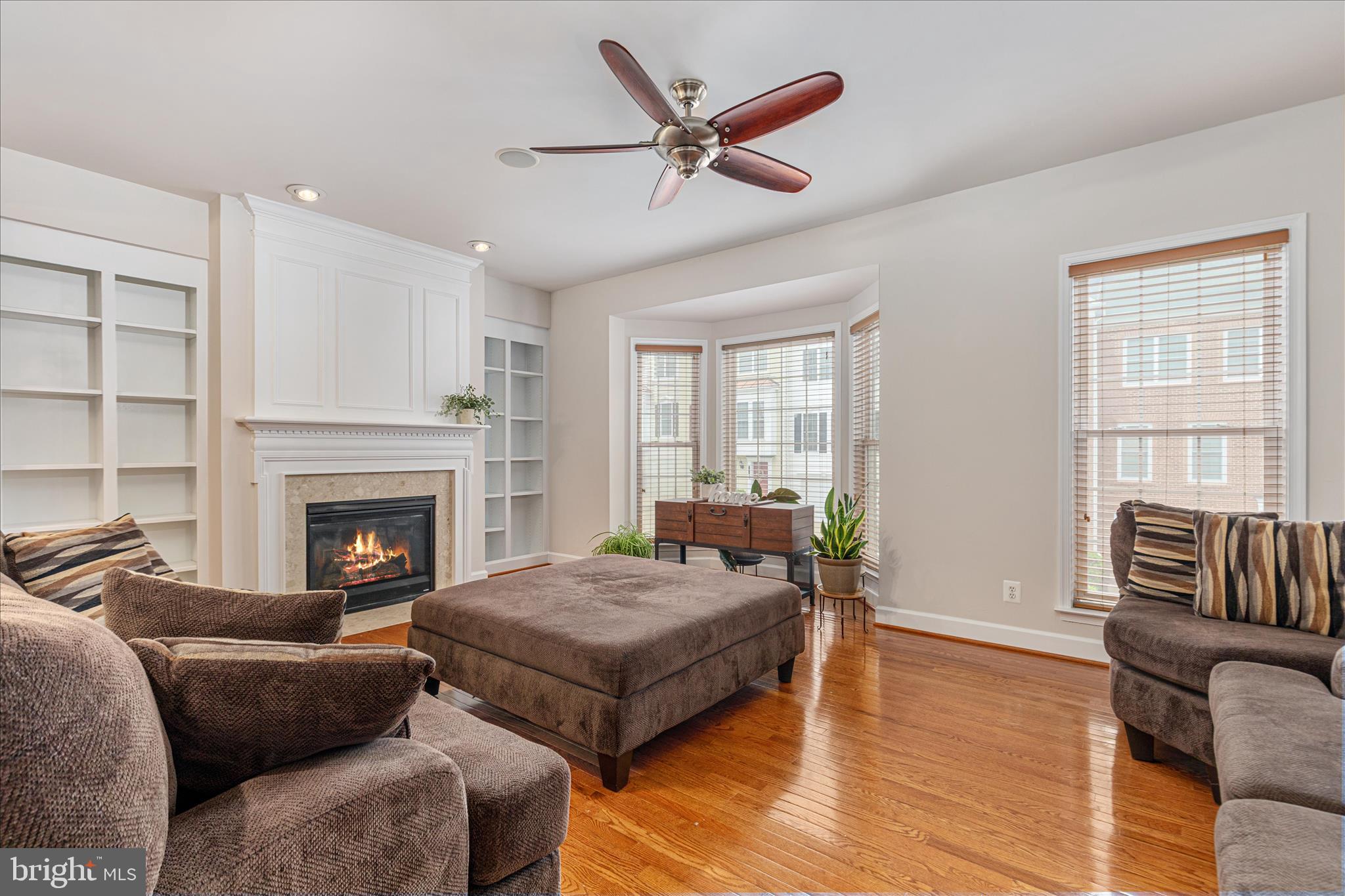 POTOMAC CLUB CONDOMINIUMS - Residential
