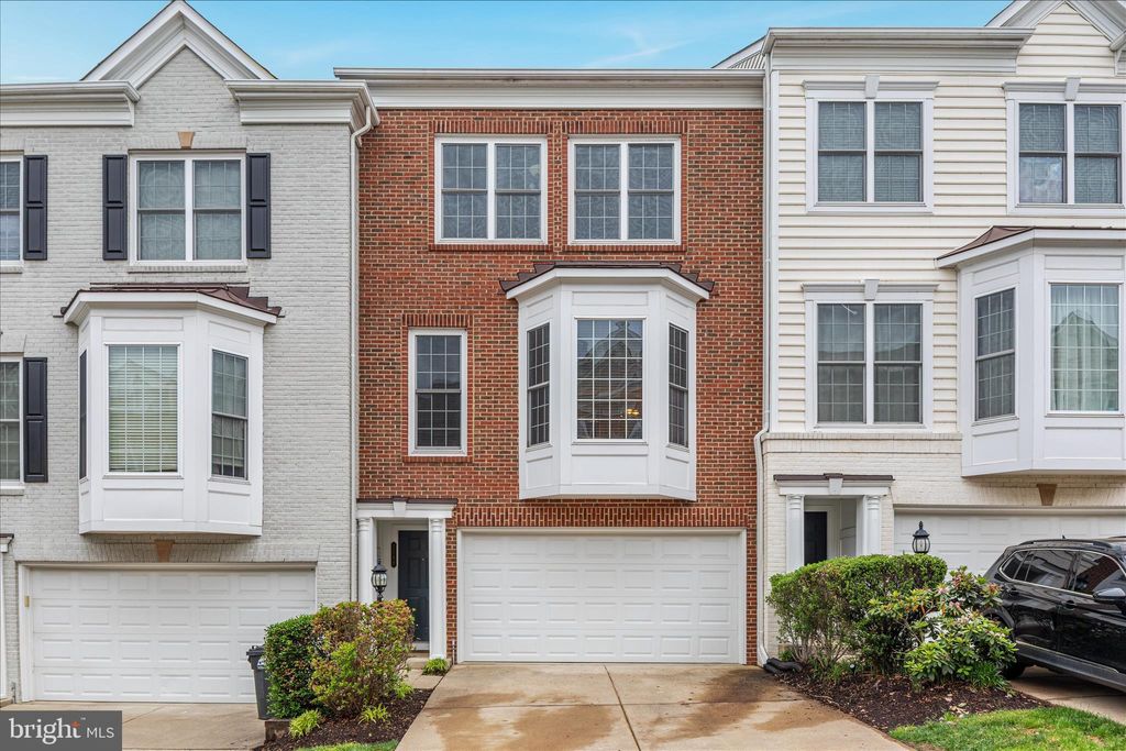 Photo of 2158 Oberlin Drive, WOODBRIDGE, VA 22191 (MLS # VAPW2118514)