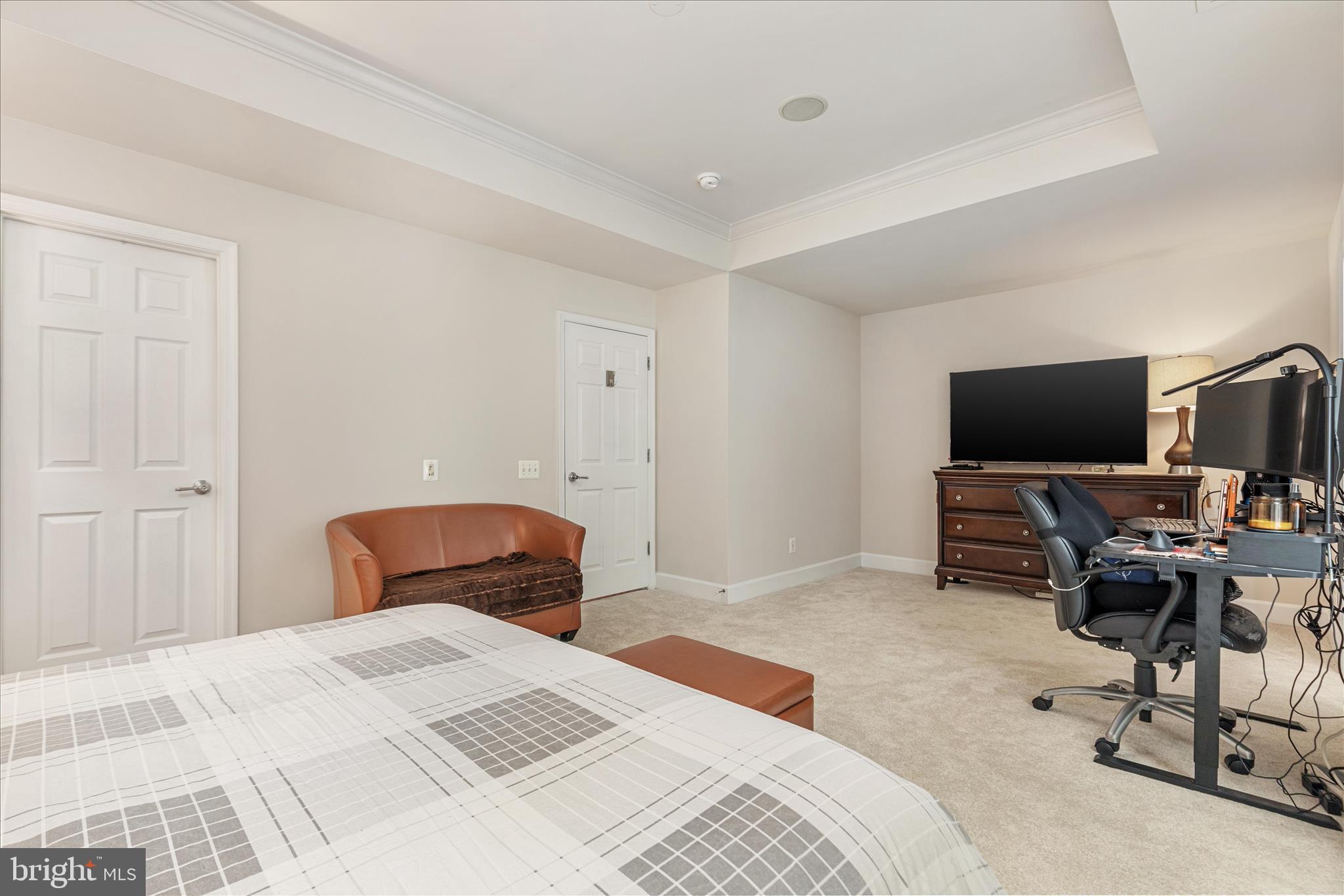POTOMAC CLUB CONDOMINIUMS - Residential