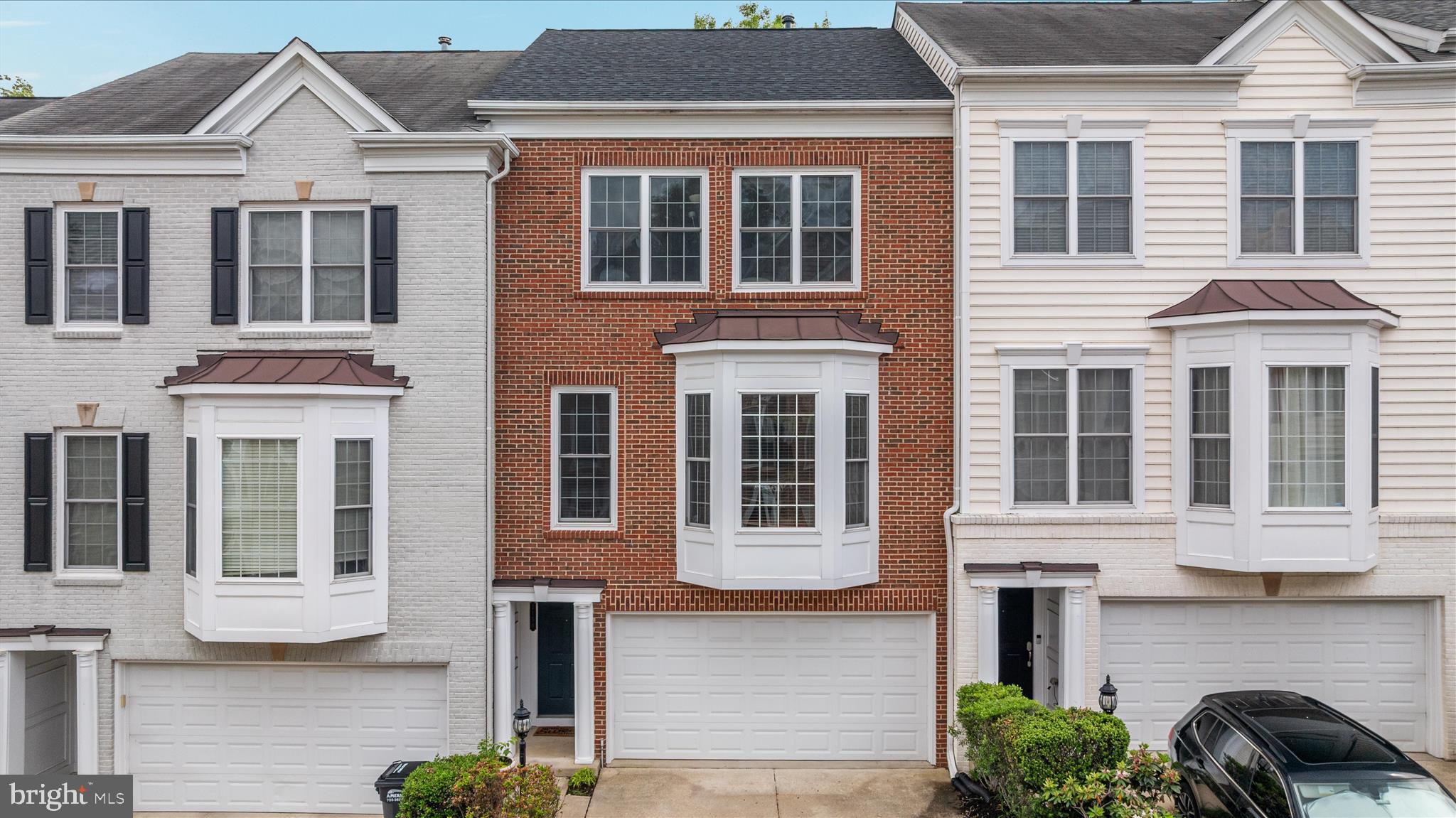 POTOMAC CLUB CONDOMINIUMS - Residential