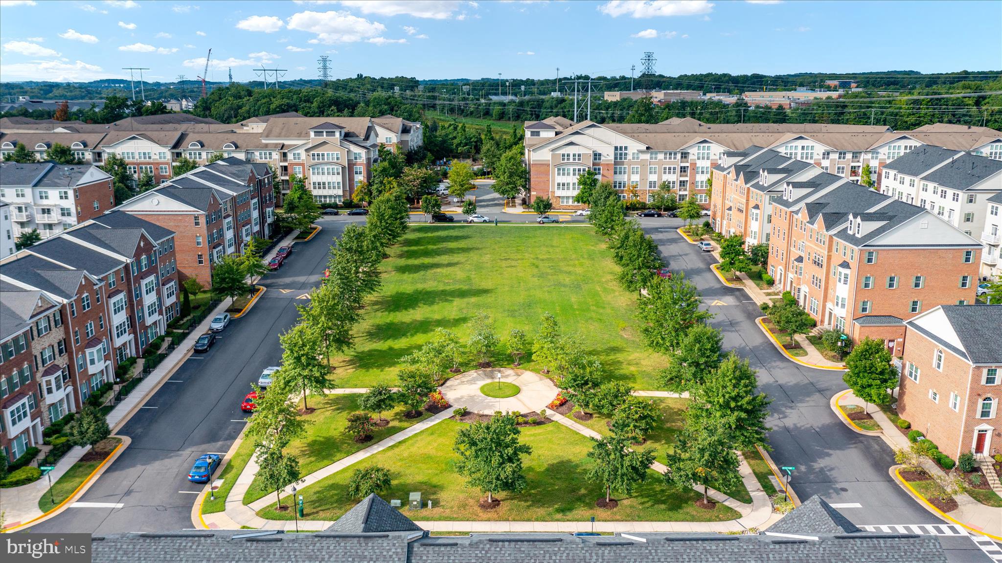 POTOMAC CLUB CONDOMINIUMS - Residential