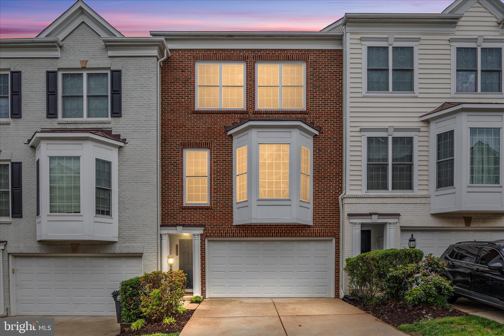 POTOMAC CLUB CONDOMINIUMS - Residential