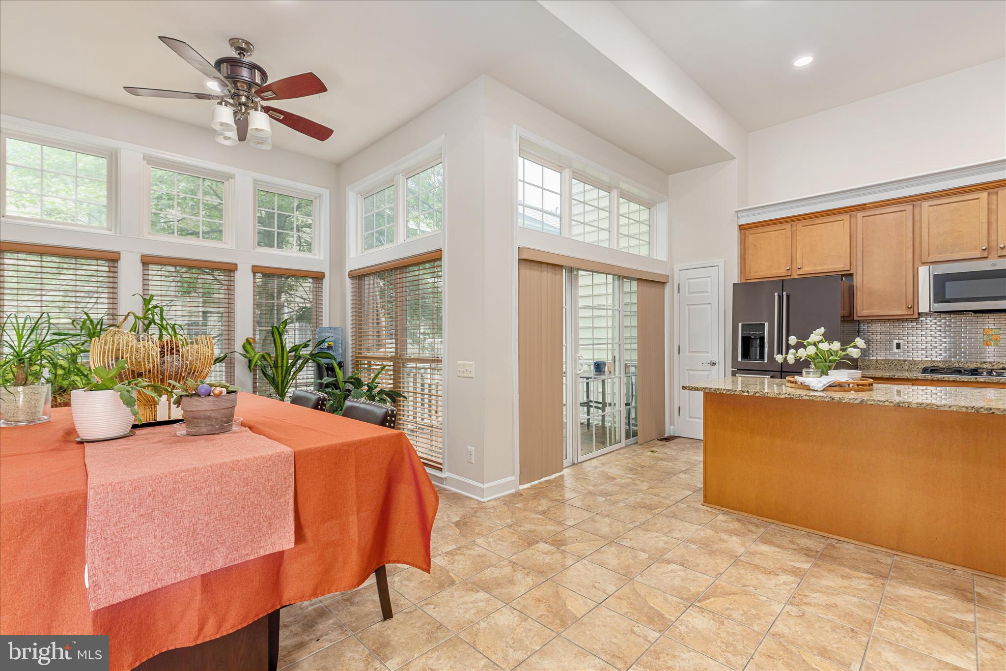 POTOMAC CLUB CONDOMINIUMS - Residential