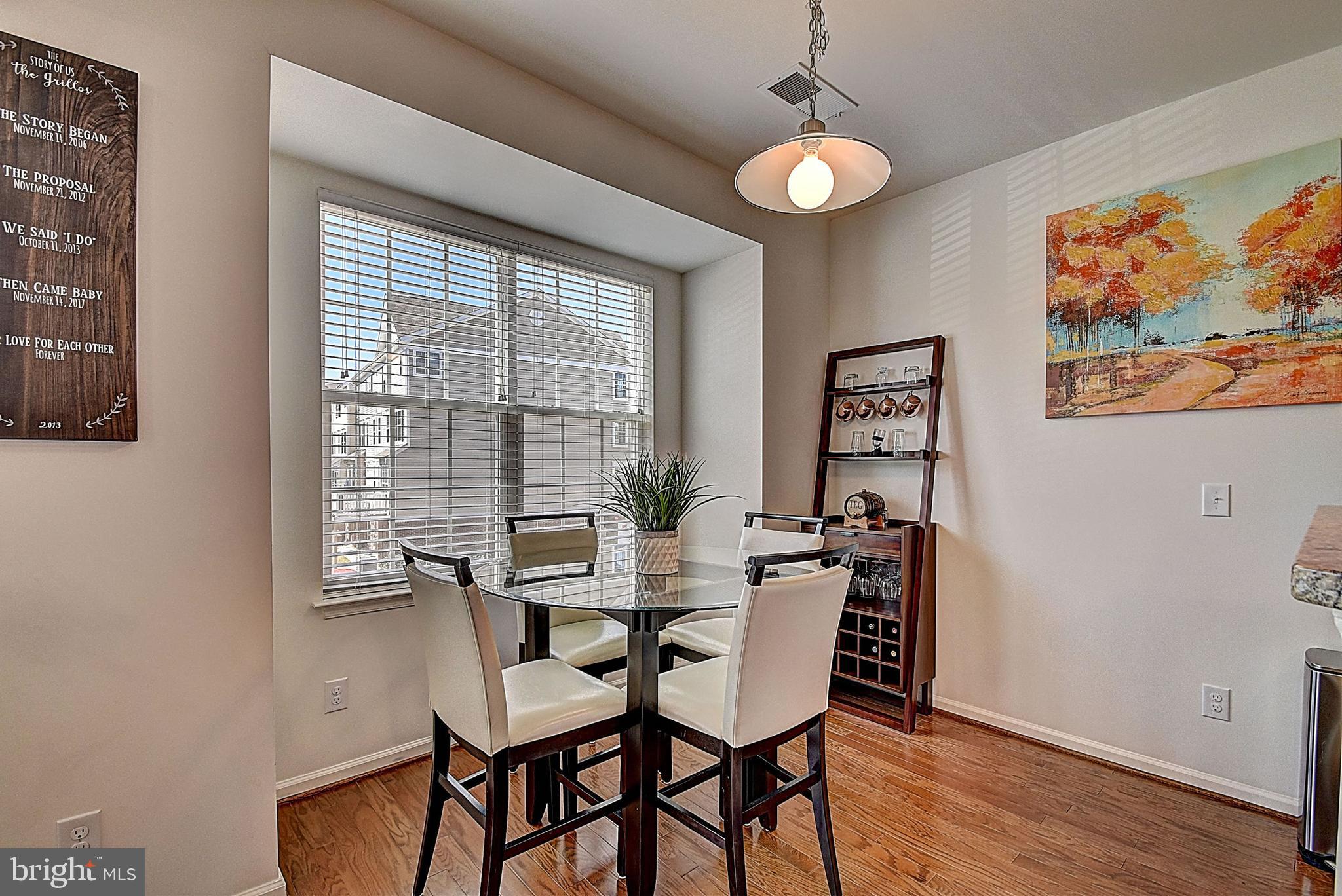 CASCADES PLACE CONDOMINIUM - Residential