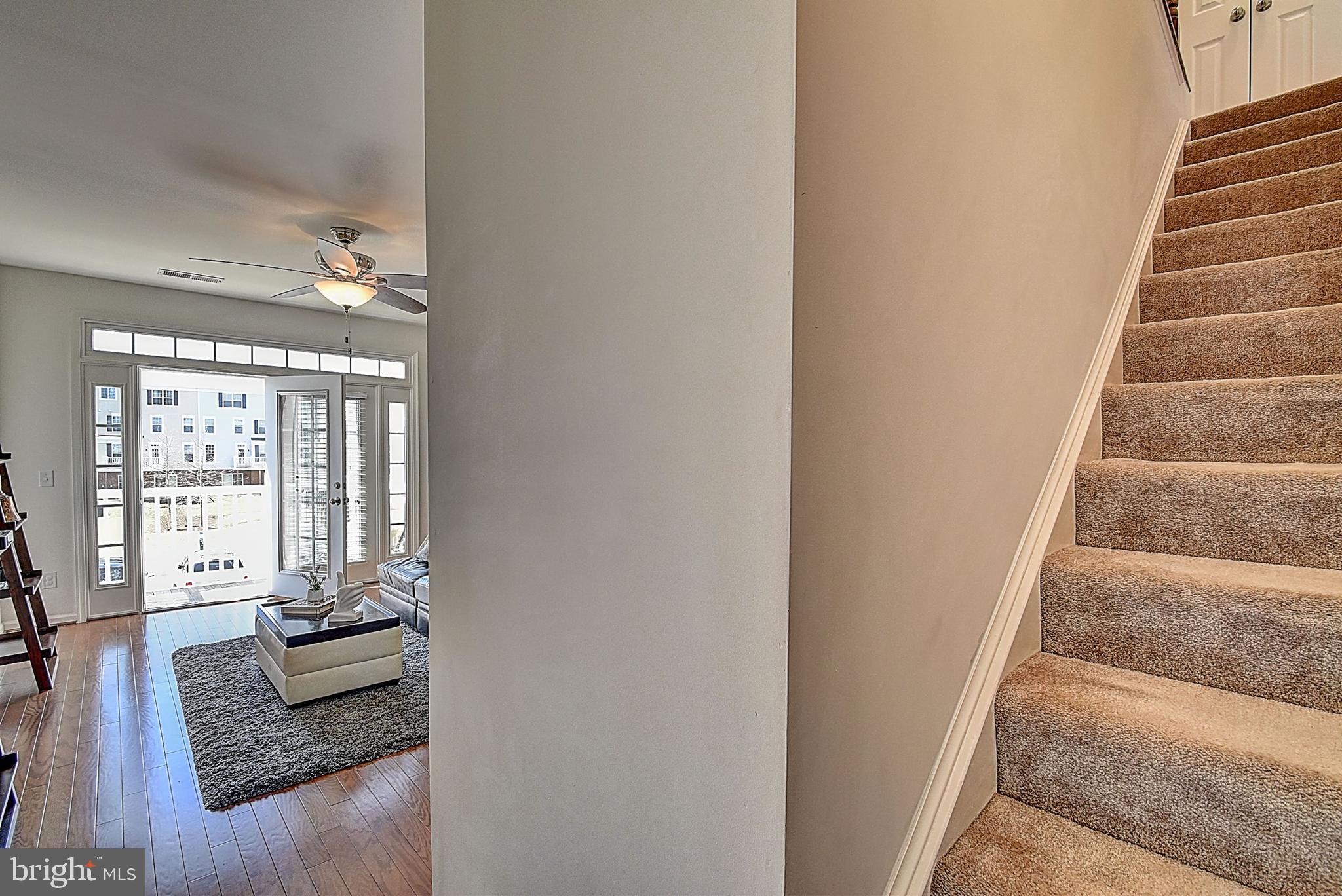 CASCADES PLACE CONDOMINIUM - Residential