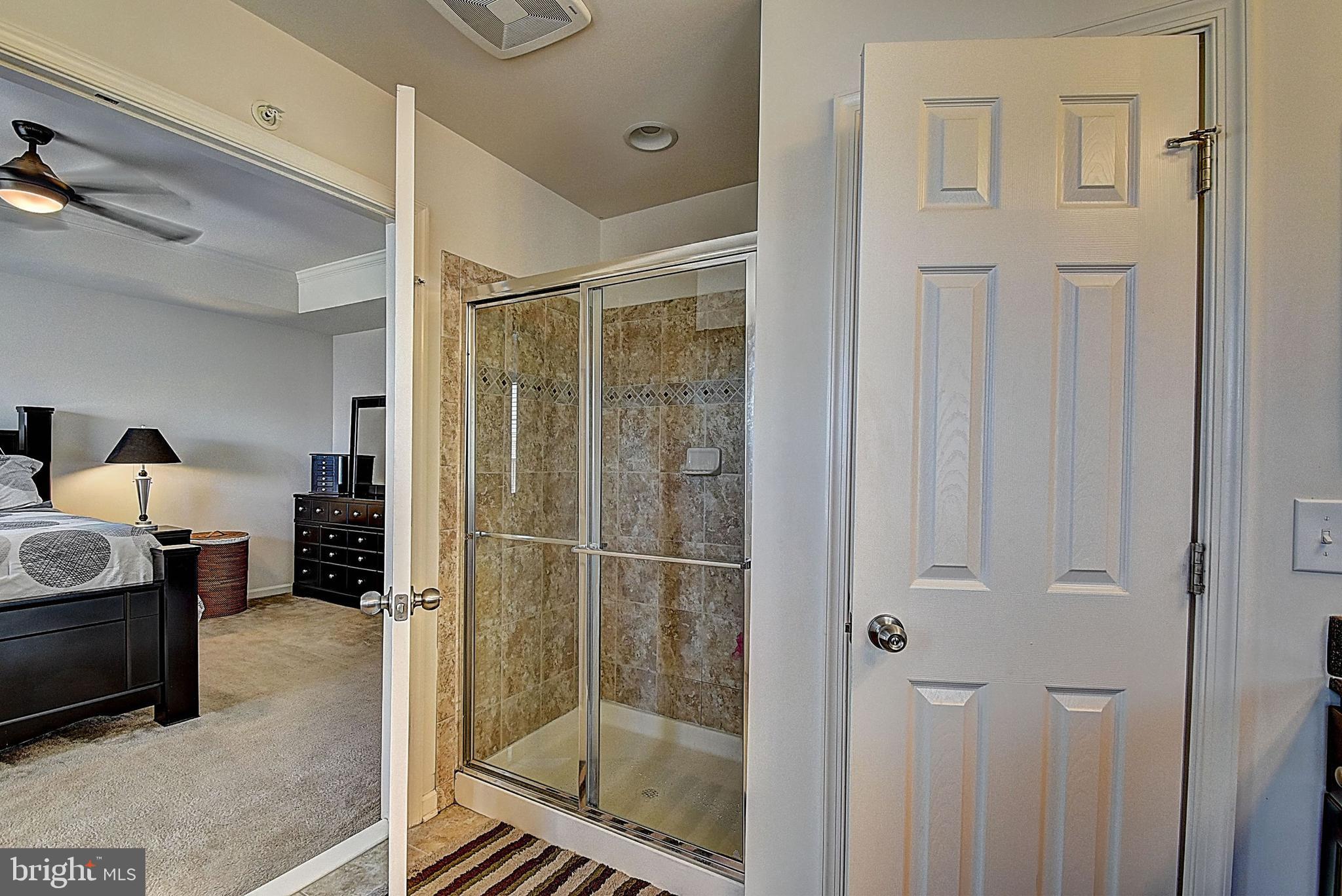 CASCADES PLACE CONDOMINIUM - Residential