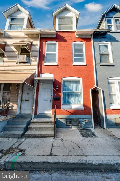 MLS: PABK2052490