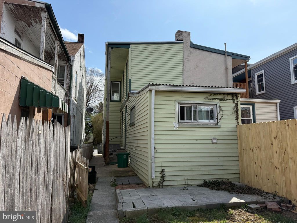 Photo of 923 Blunston Street, COLUMBIA, PA 17512 (MLS # PALA2070278)