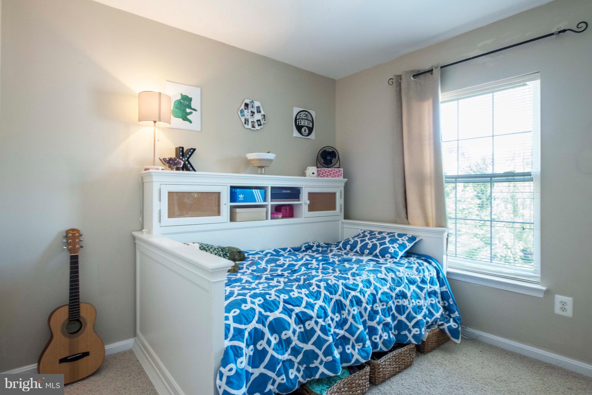 COLLEGE PARKWAY PLACE - Residential