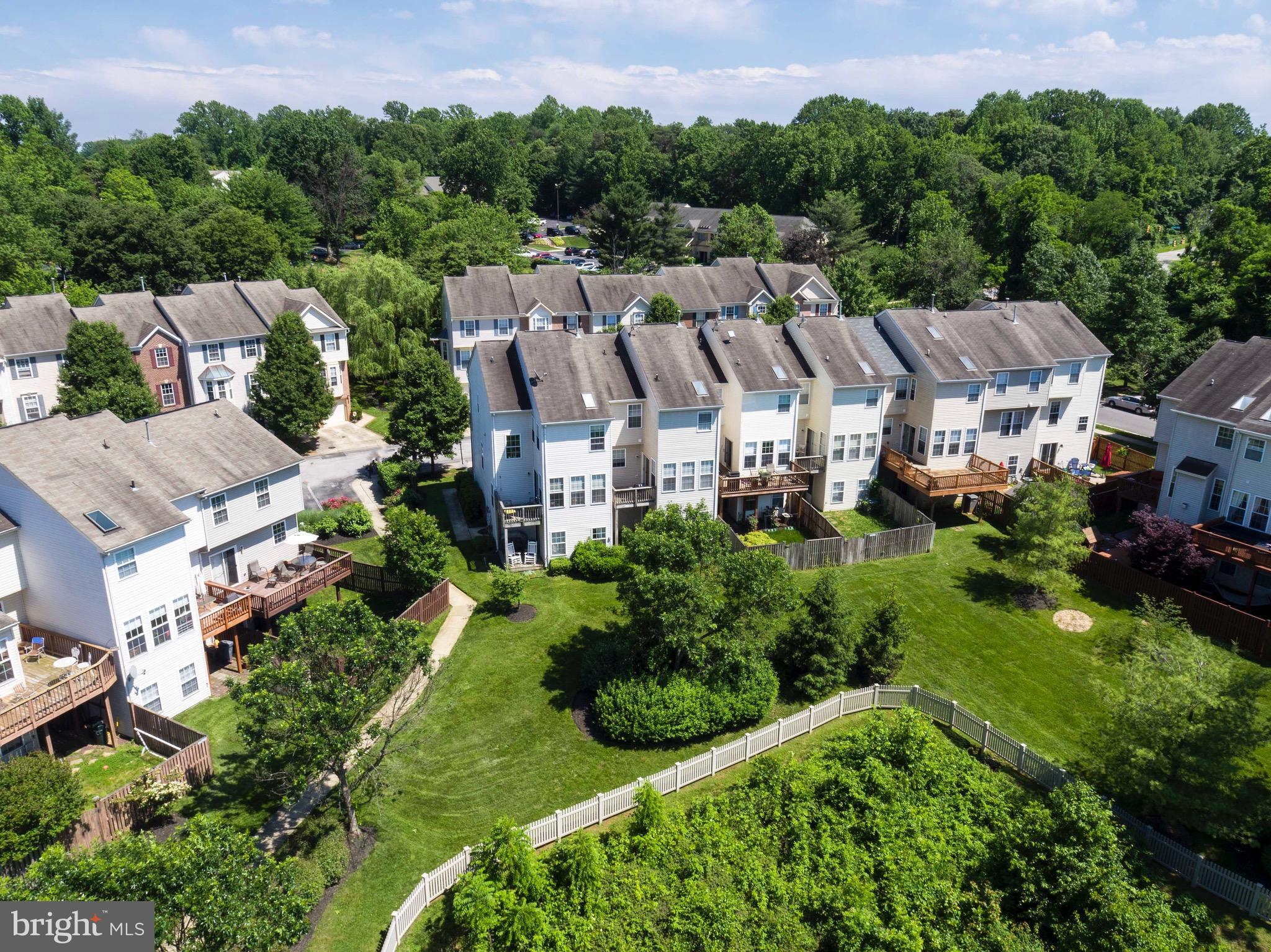 COLLEGE PARKWAY PLACE - Residential