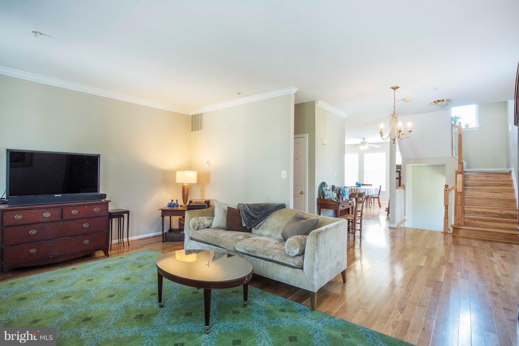 COLLEGE PARKWAY PLACE - Residential