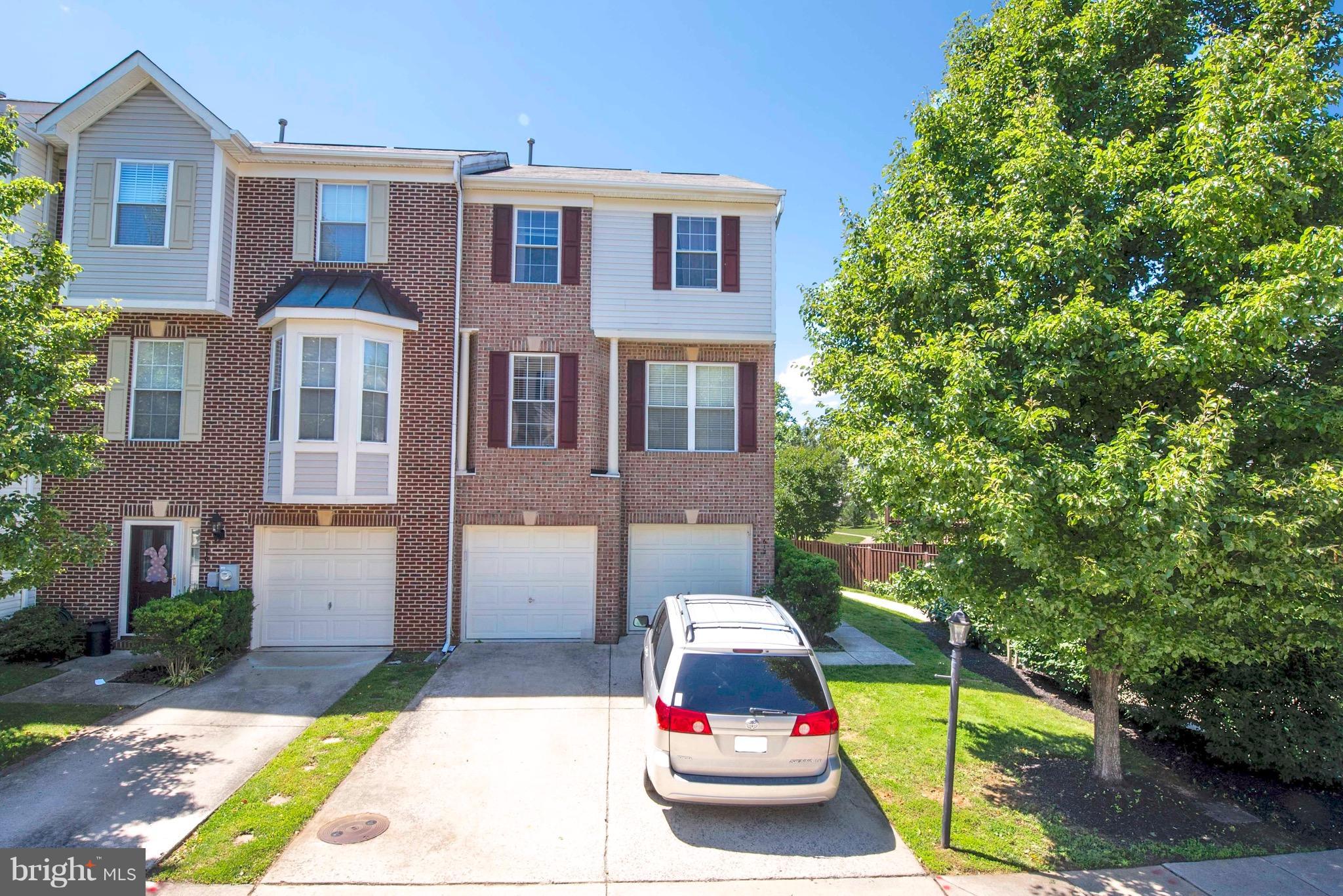 COLLEGE PARKWAY PLACE - Residential