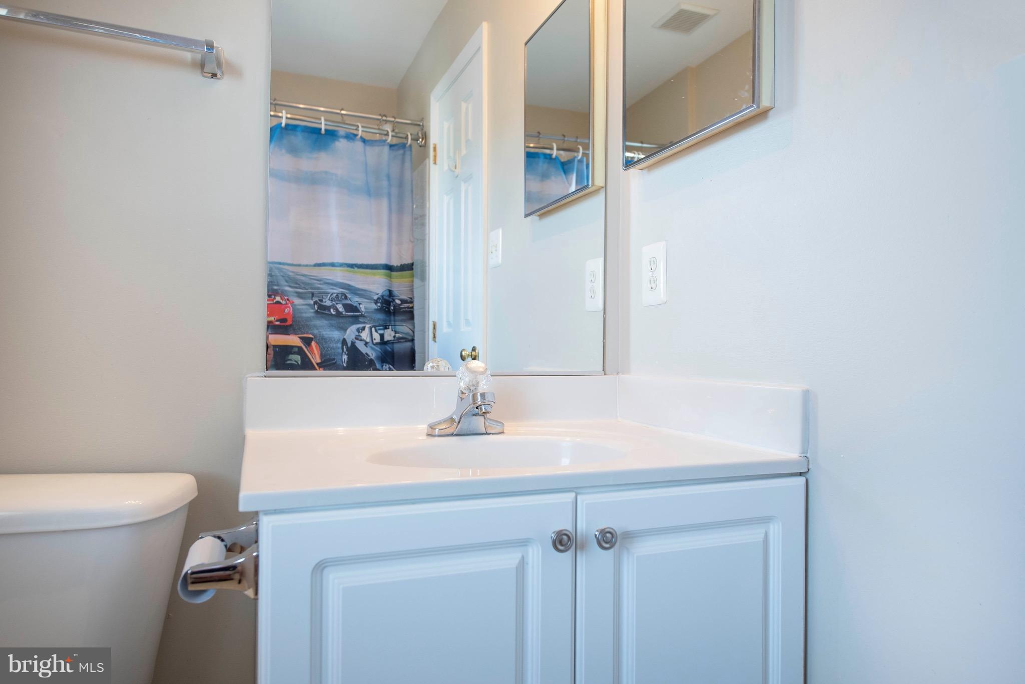 COLLEGE PARKWAY PLACE - Residential