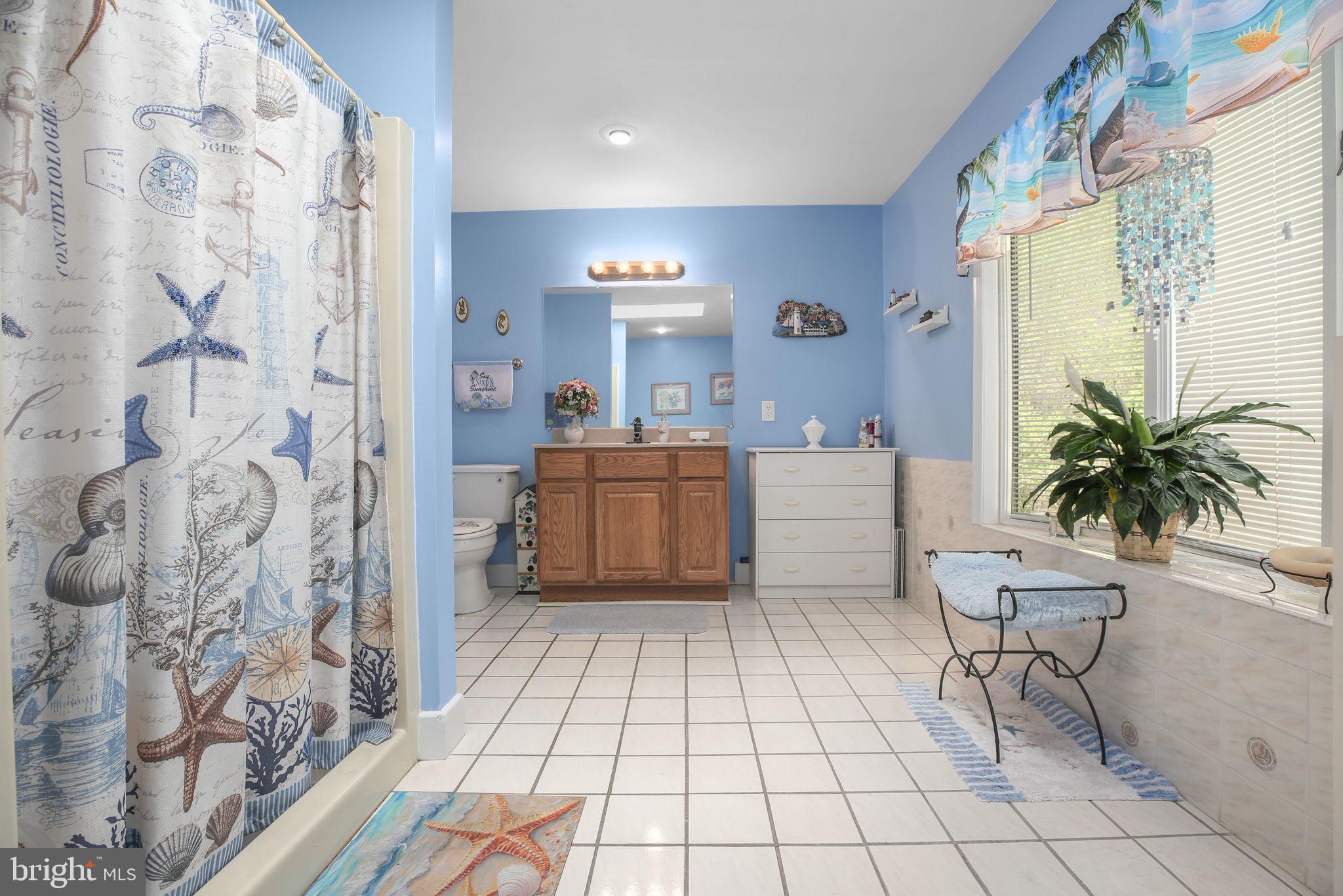 LAKE CAROLINE - Residential