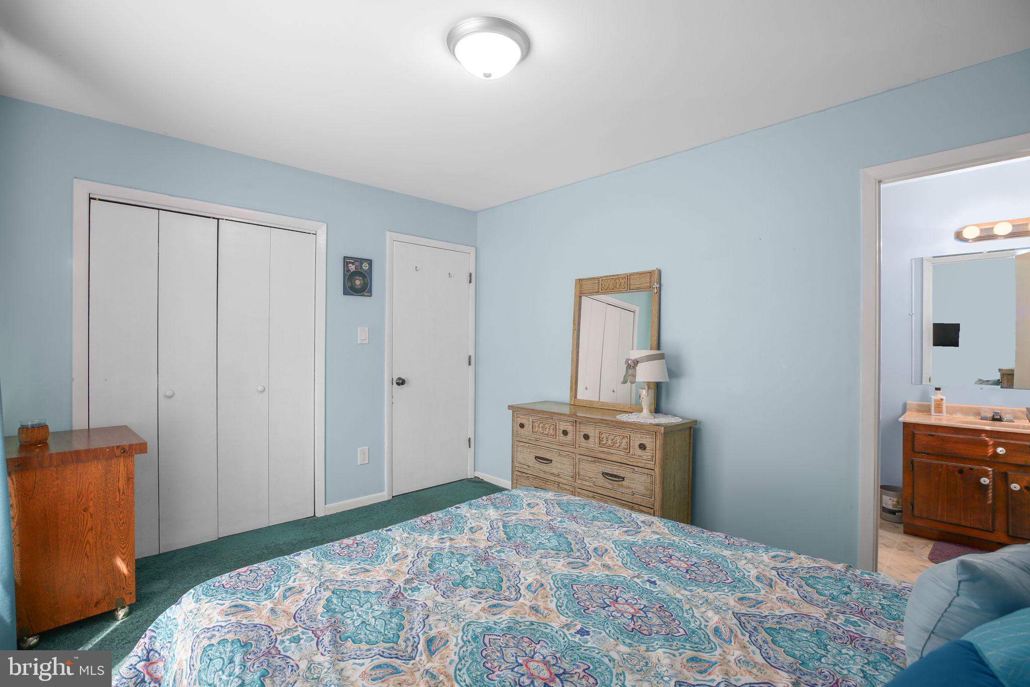 LAKE CAROLINE - Residential