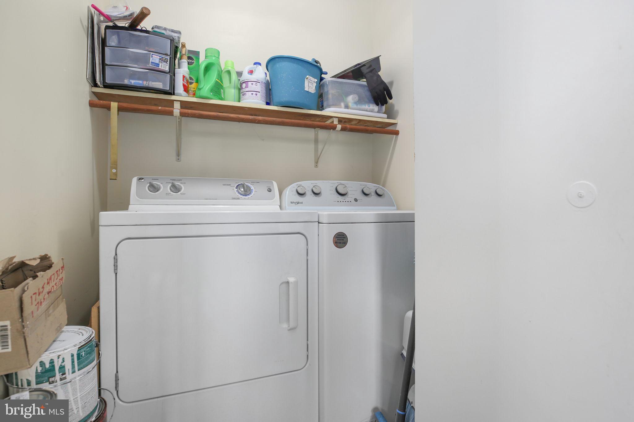 LAKE CAROLINE - Residential