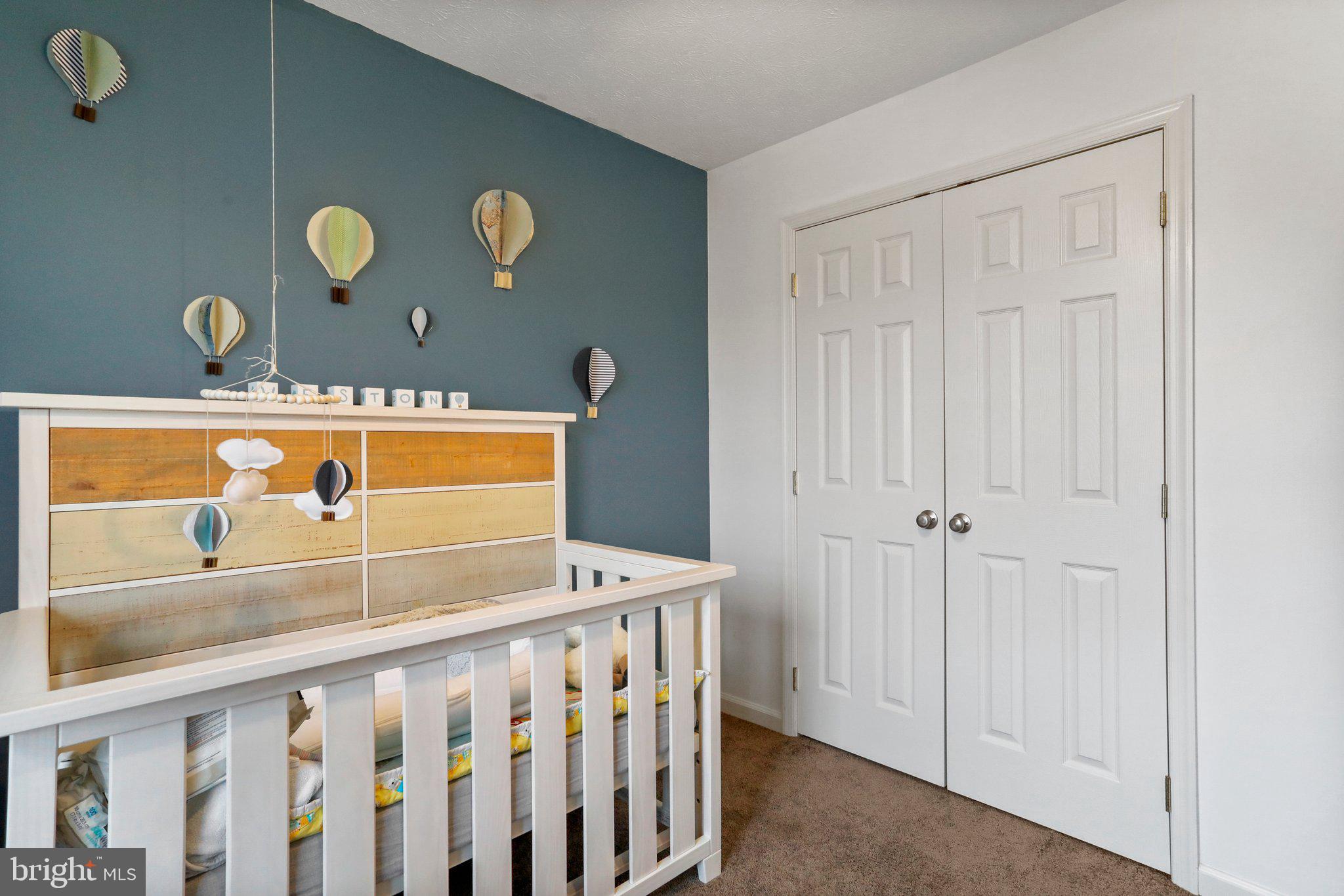 "INGLESIDE" - Residential