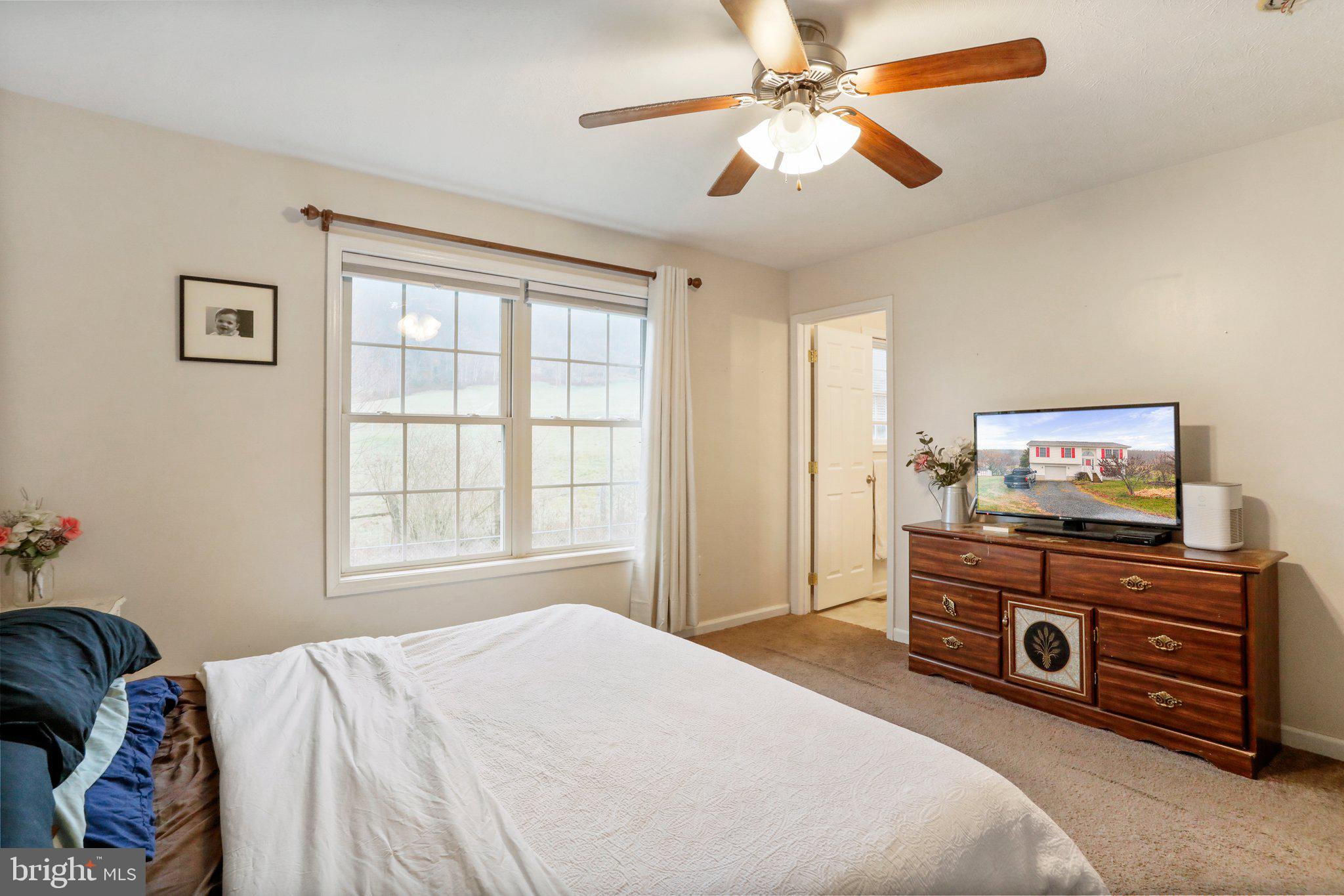 "INGLESIDE" - Residential