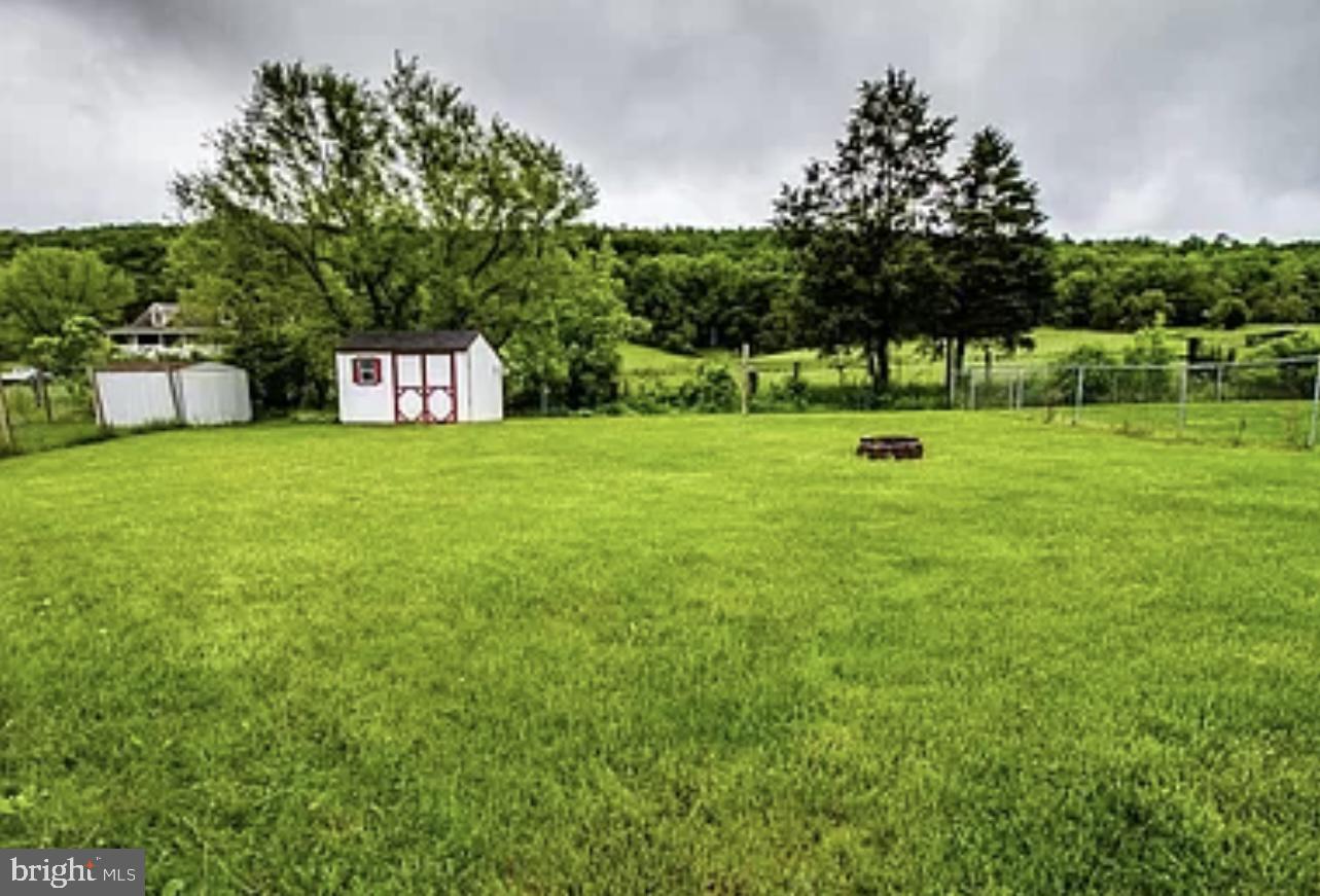 "INGLESIDE" - Residential