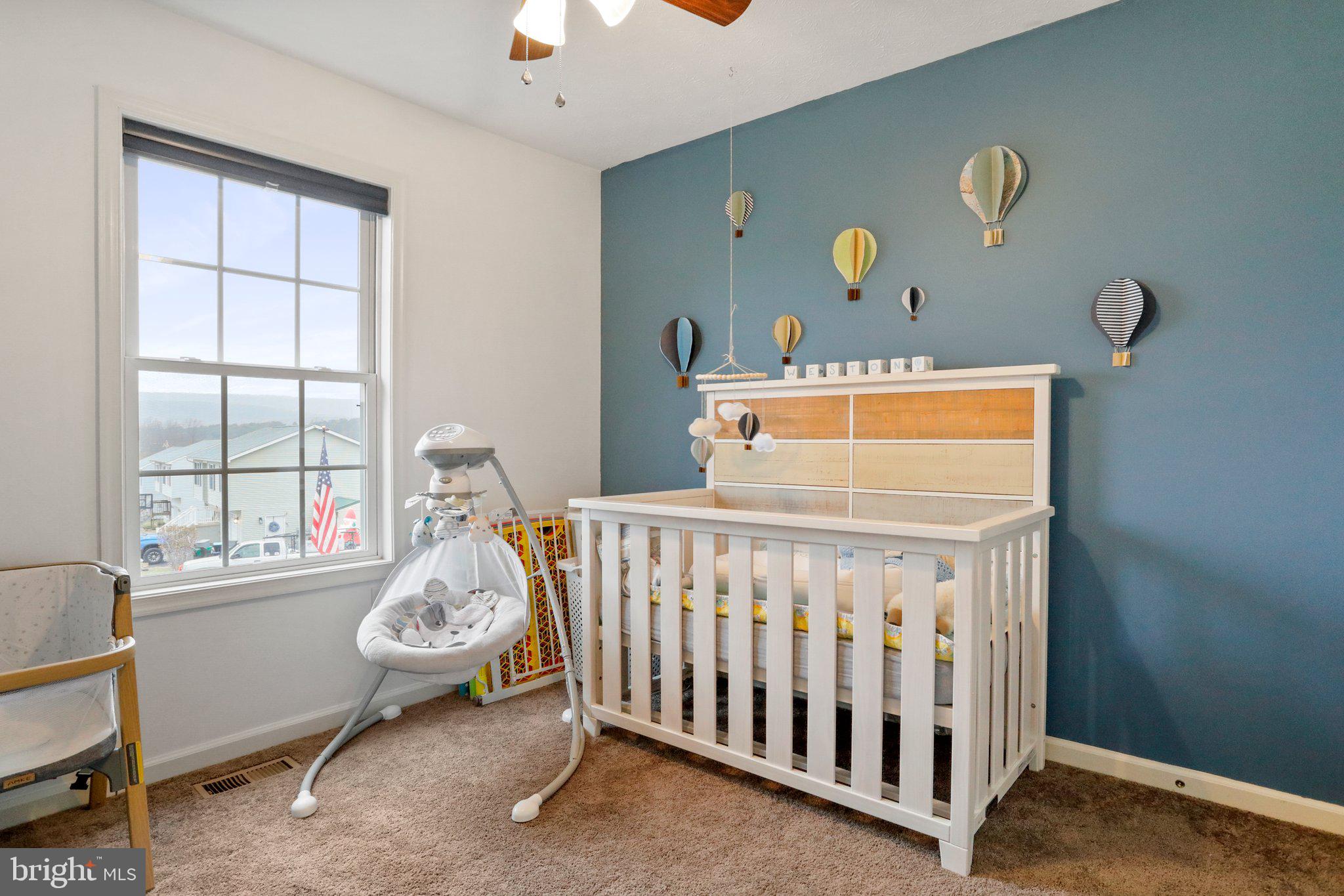 "INGLESIDE" - Residential