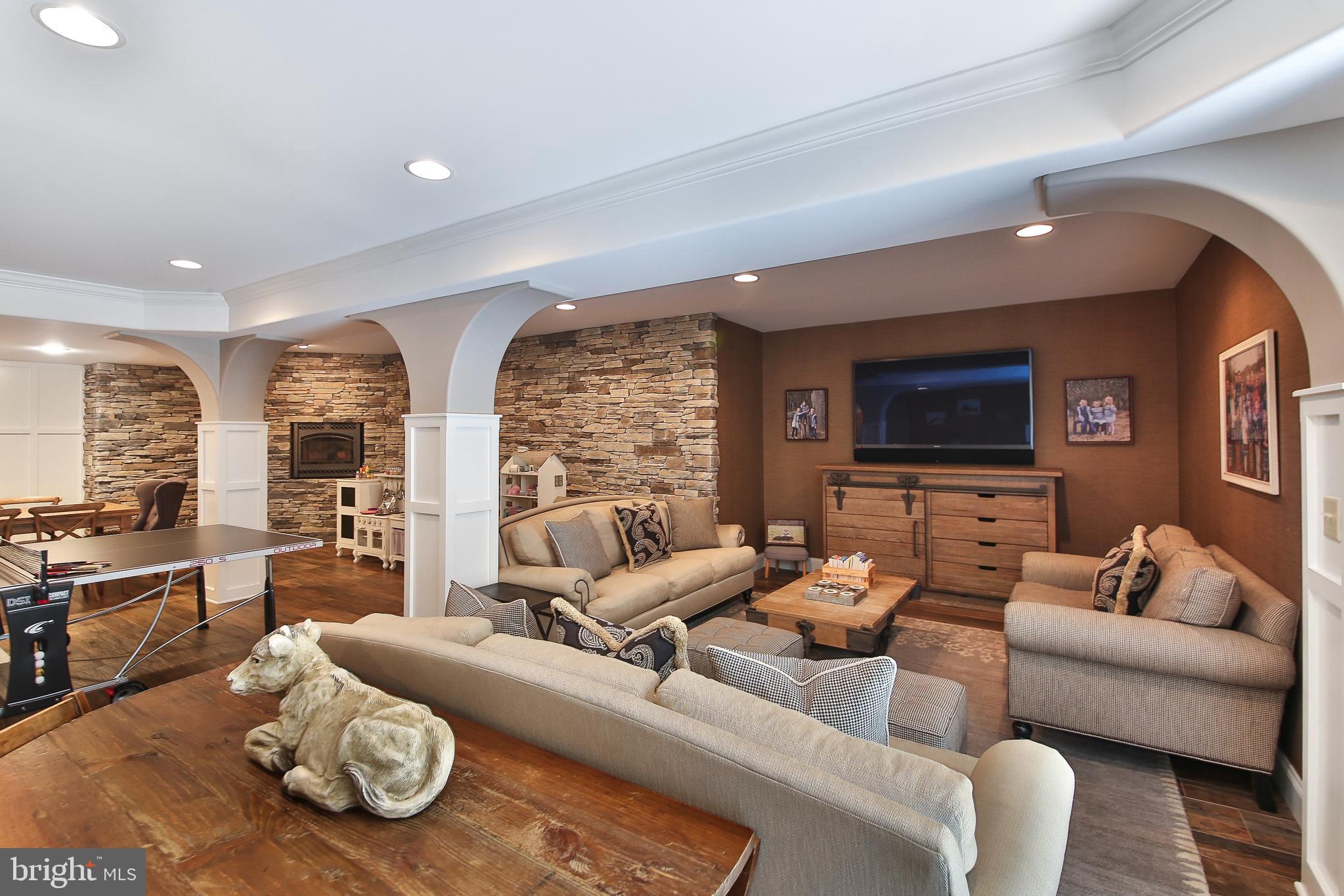 ESTATES AT HILLTOWN - Residential