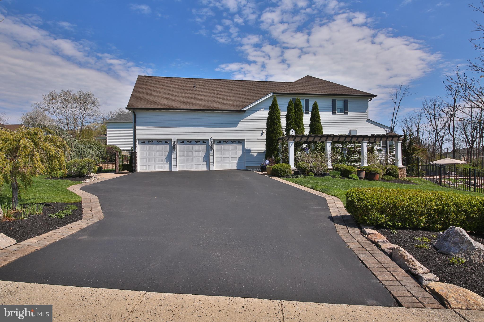 ESTATES AT HILLTOWN - Residential