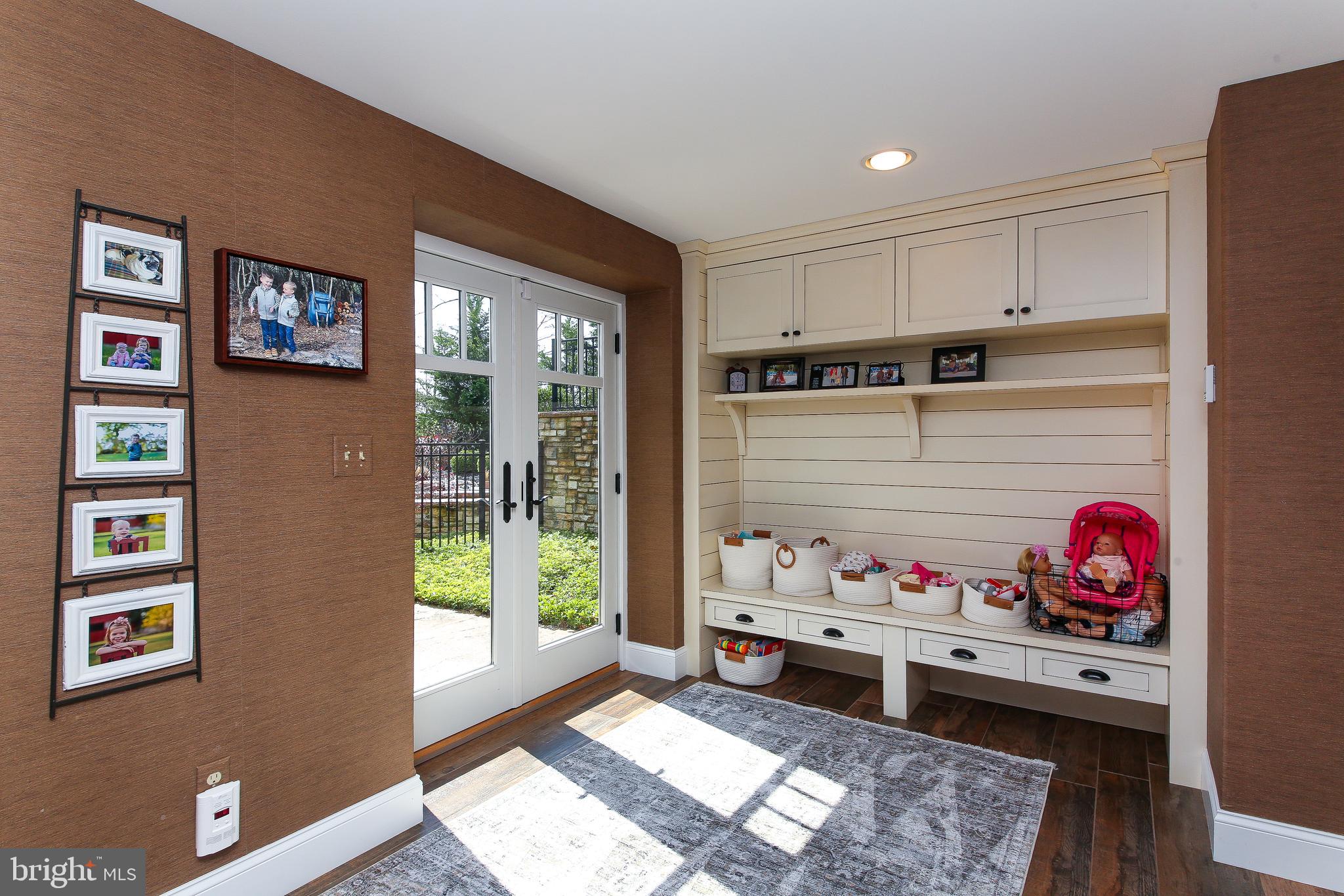 ESTATES AT HILLTOWN - Residential