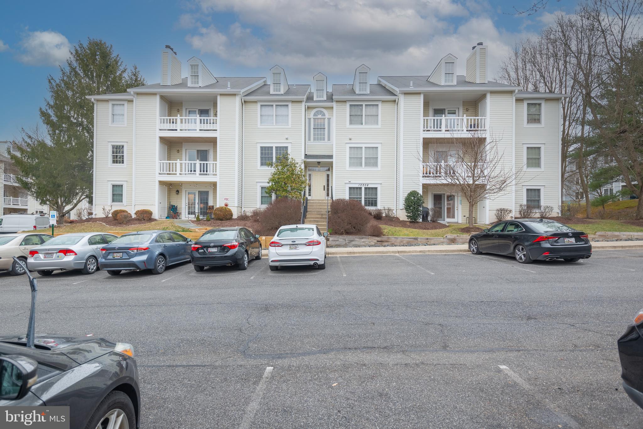 WATERS EDGE AT NORTH LAKE - Residential