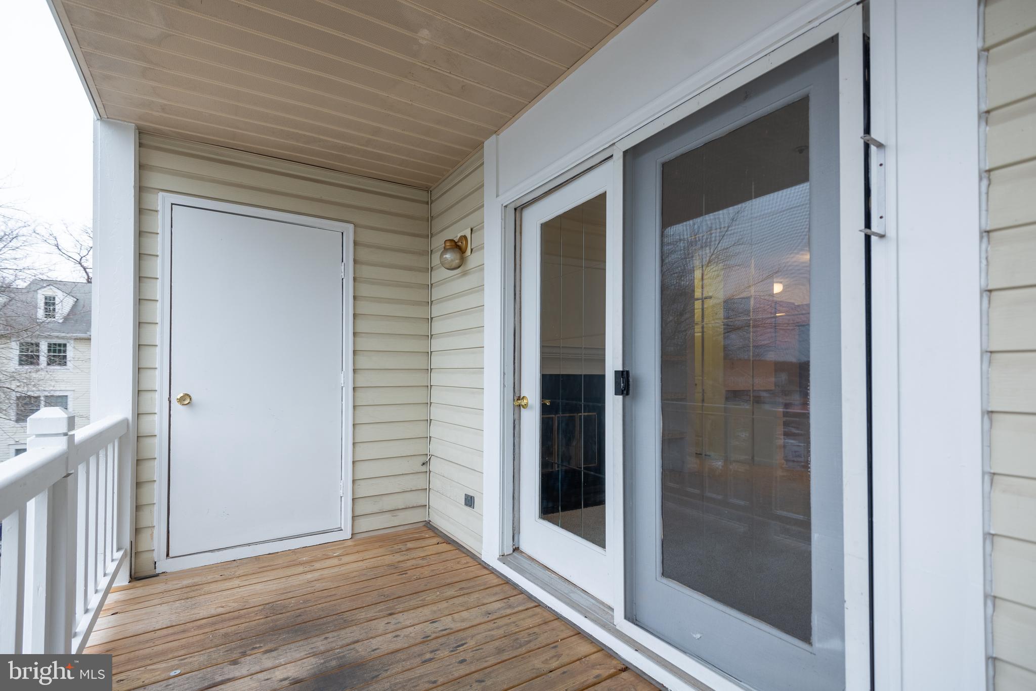 WATERS EDGE AT NORTH LAKE - Residential