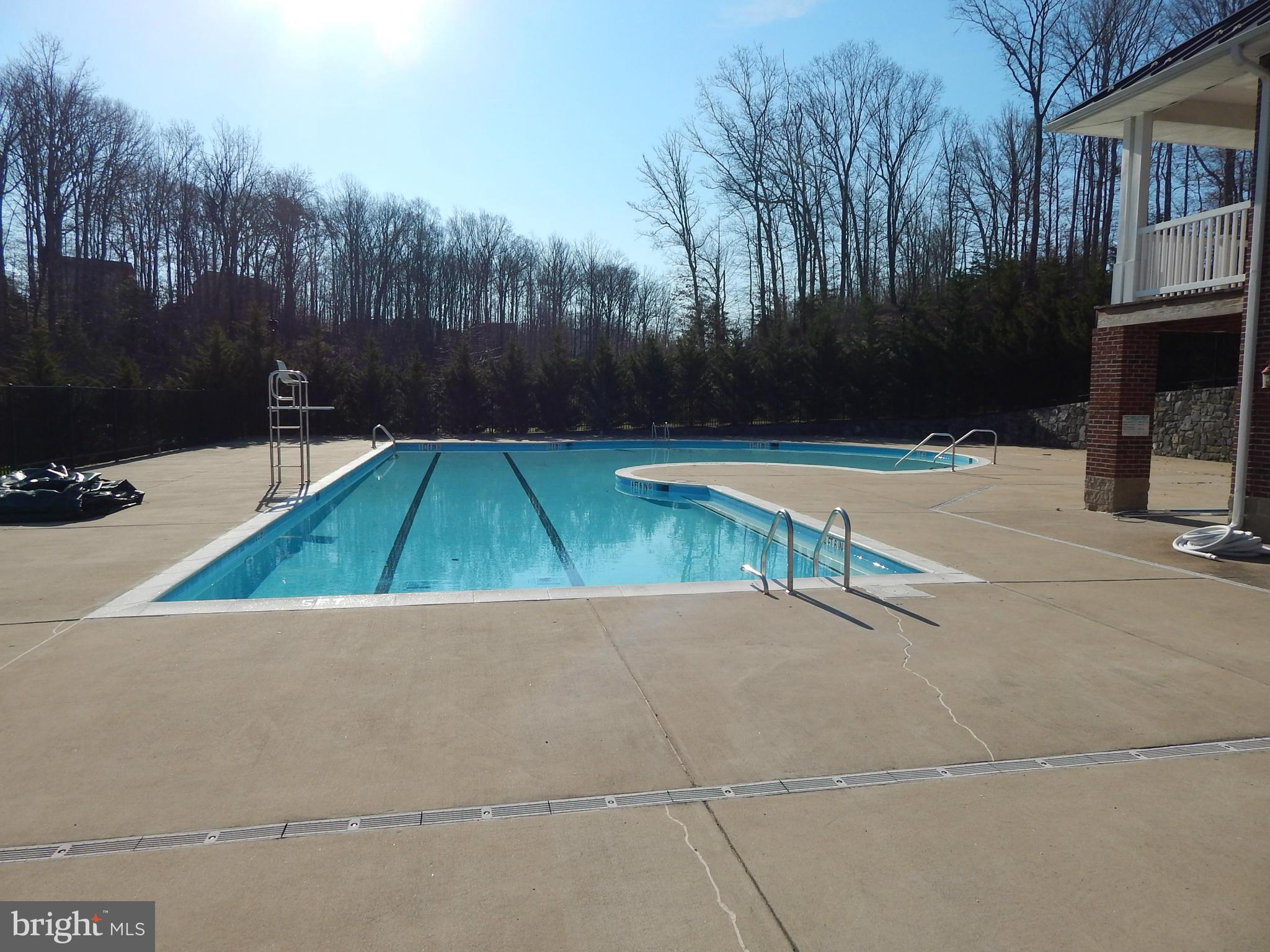 THE RESERVE CONDOMINIUMS - Residential Lease