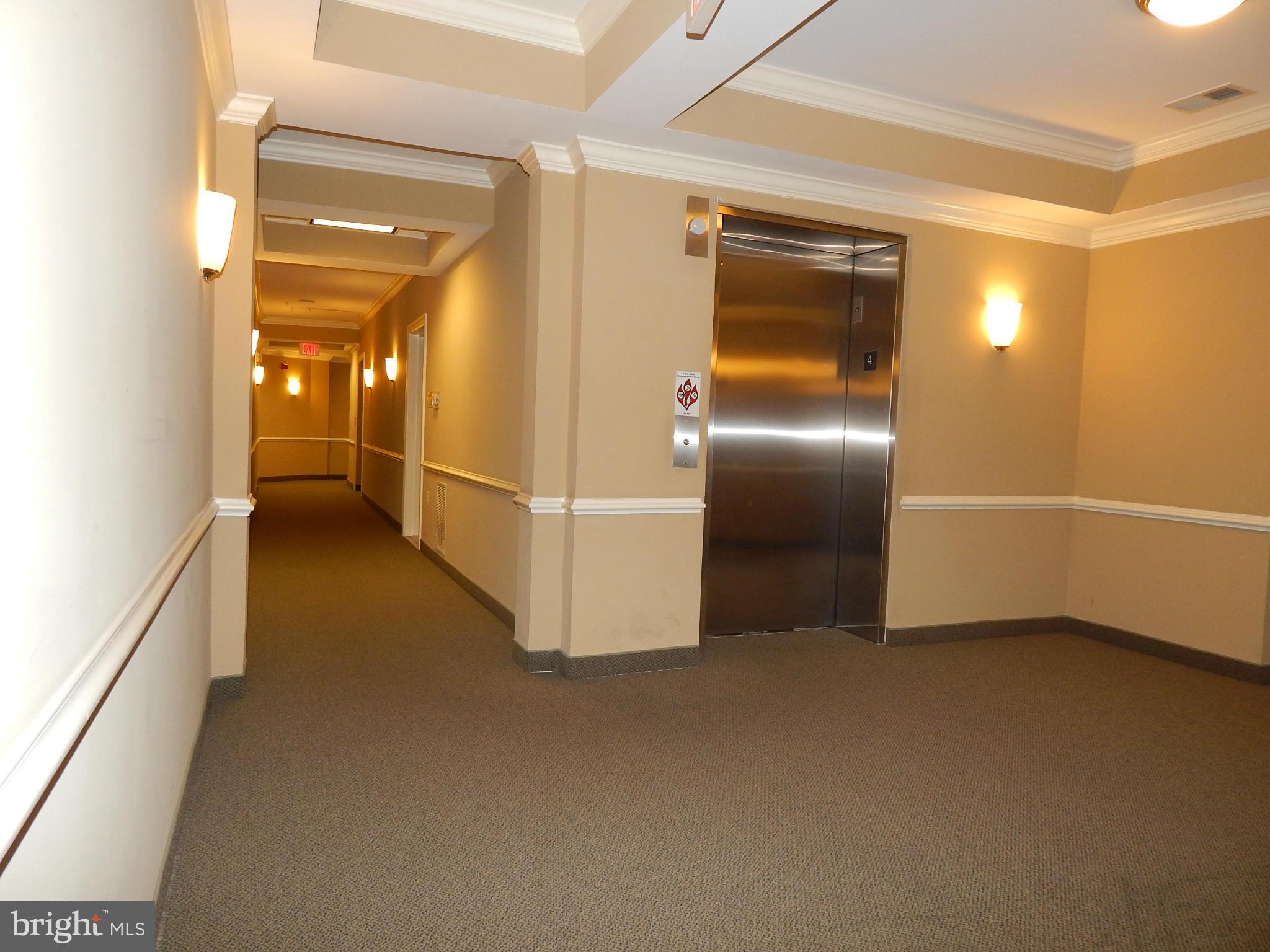 THE RESERVE CONDOMINIUMS - Residential Lease