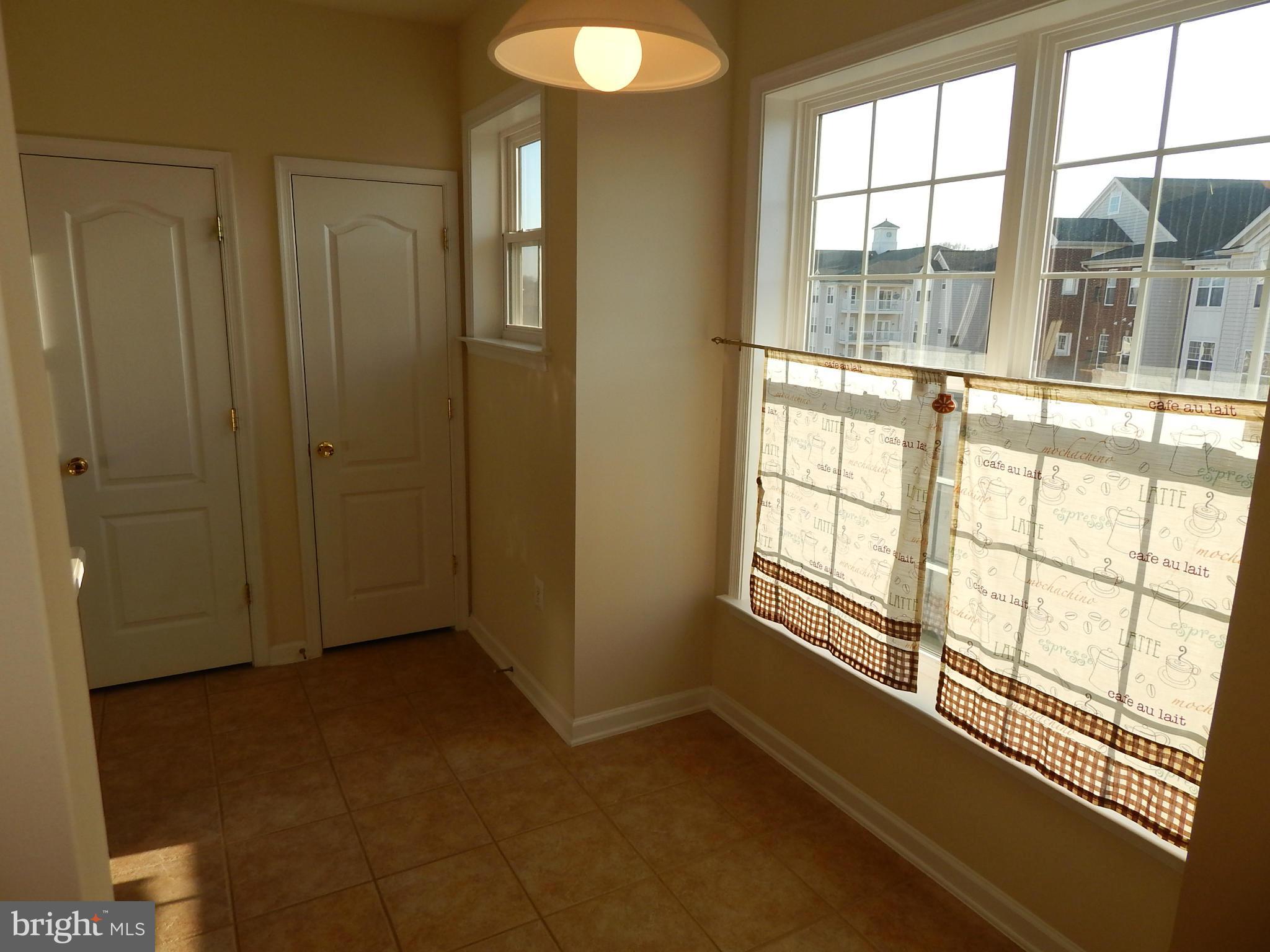 THE RESERVE CONDOMINIUMS - Residential Lease