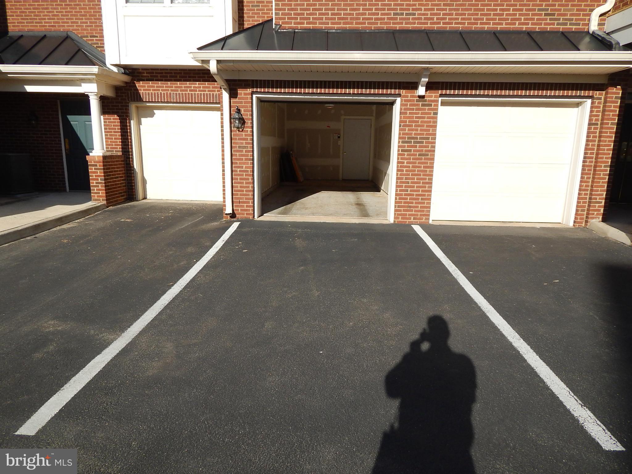 THE RESERVE CONDOMINIUMS - Residential Lease