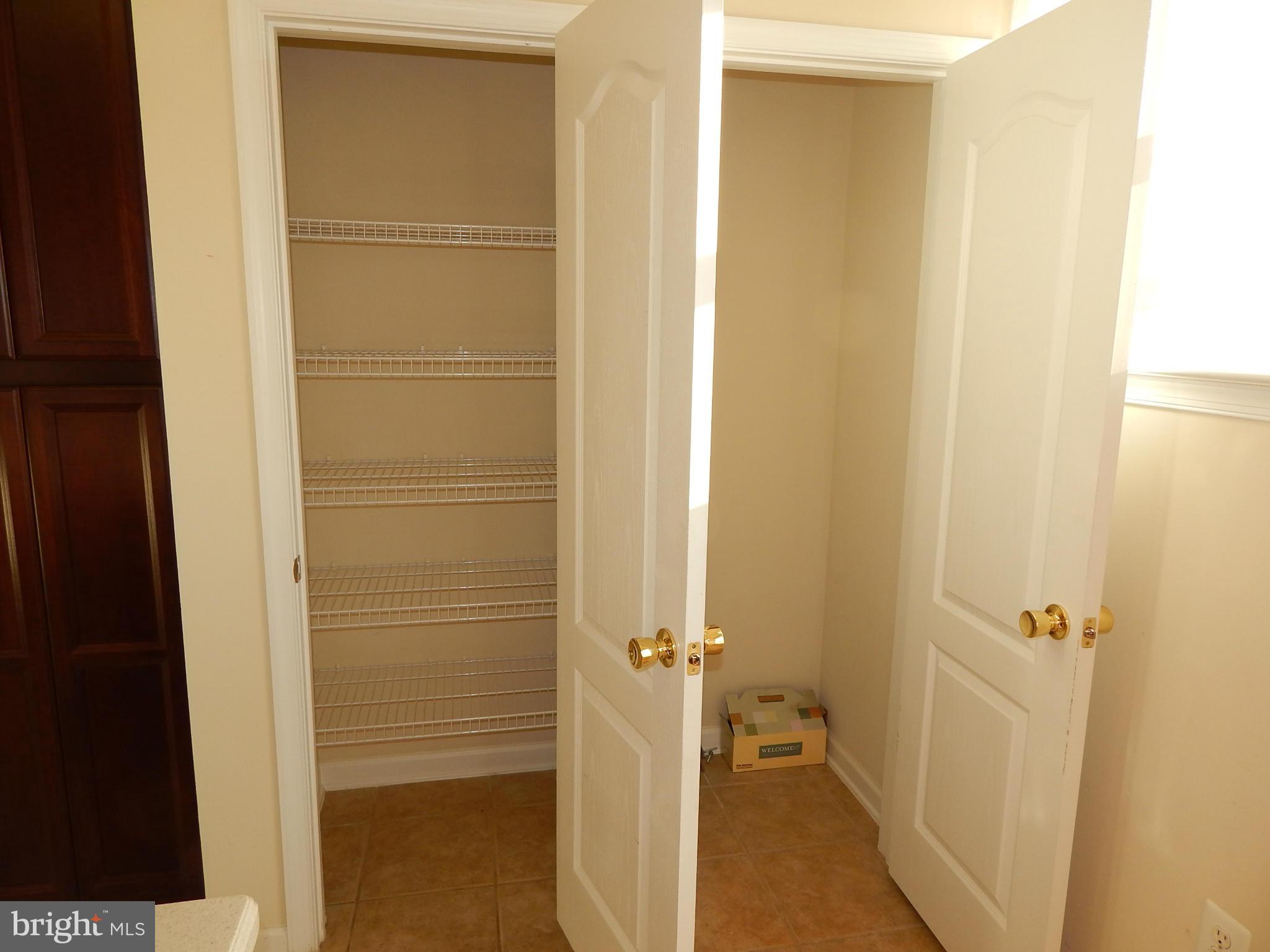 THE RESERVE CONDOMINIUMS - Residential Lease