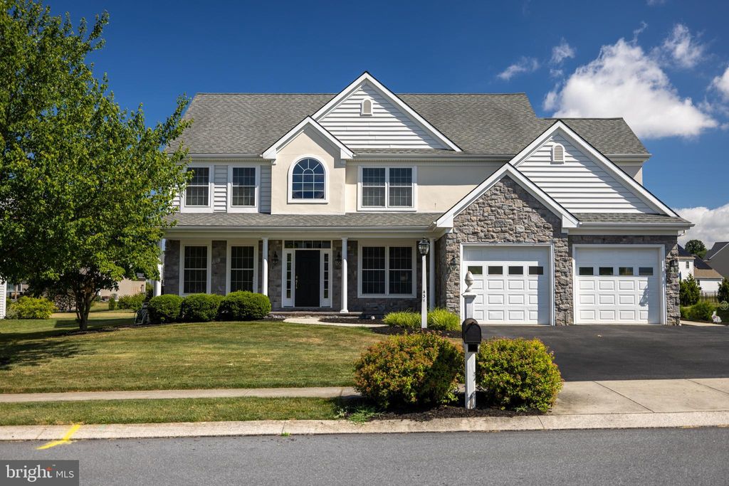 Photo of 431 Greenhedge Drive, Lancaster, PA 17603 (MLS # PALA2053274)