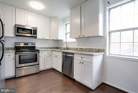 4622 28th Road S Unit B, Arlington, VA MLS: VAAR2056536