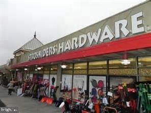 KENWOOD FOREST - Residential Lease